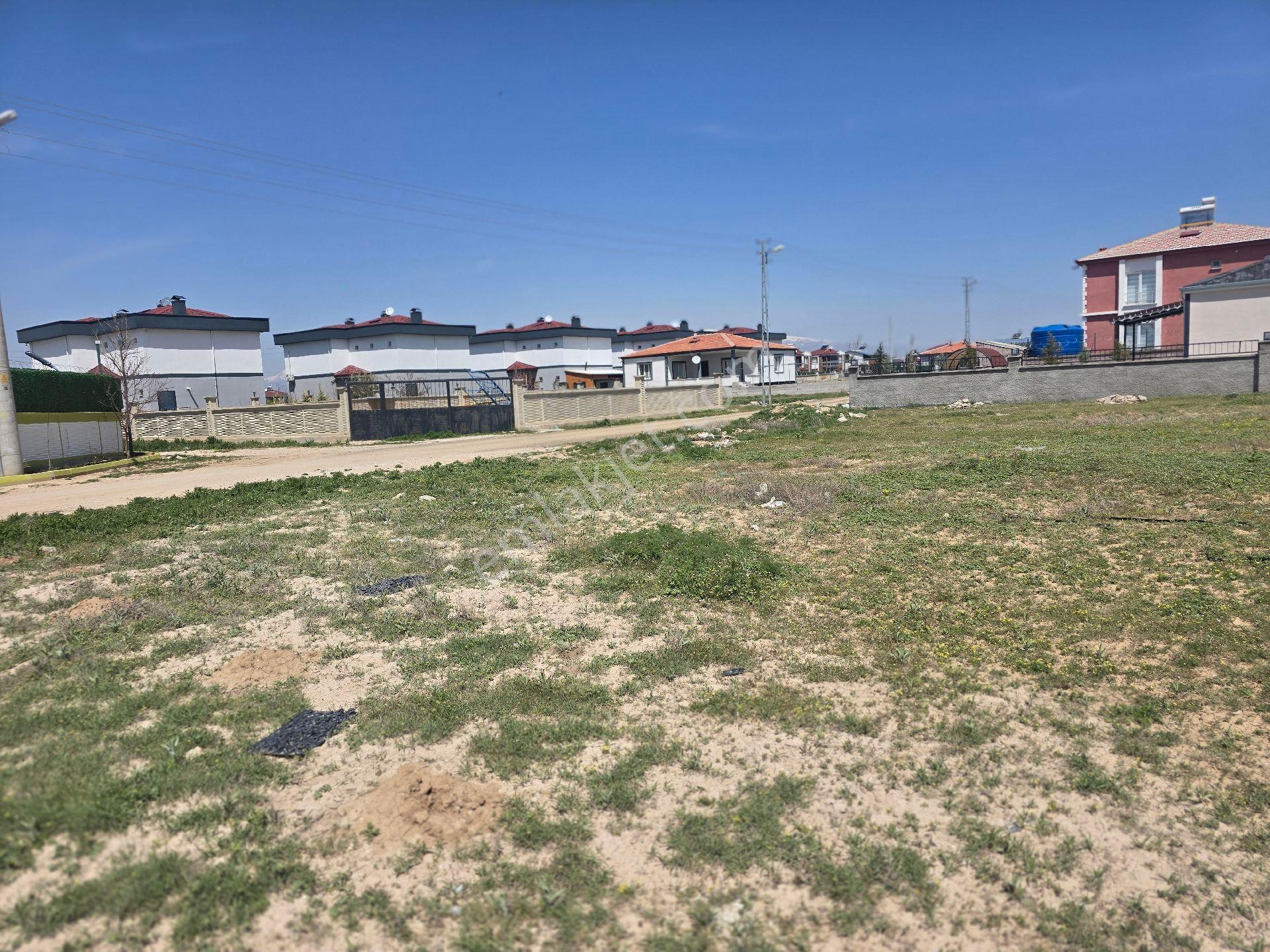 Niğde Bor Kemerhisar/çayır Da Satılık Villa Arsası - Görsel 11