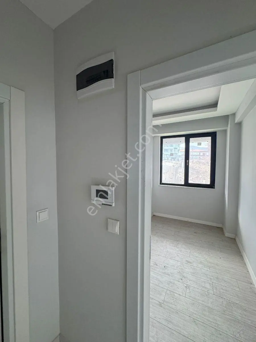 Çınarcık'da Fırsat Ters Dubleks Daire - Görsel 2