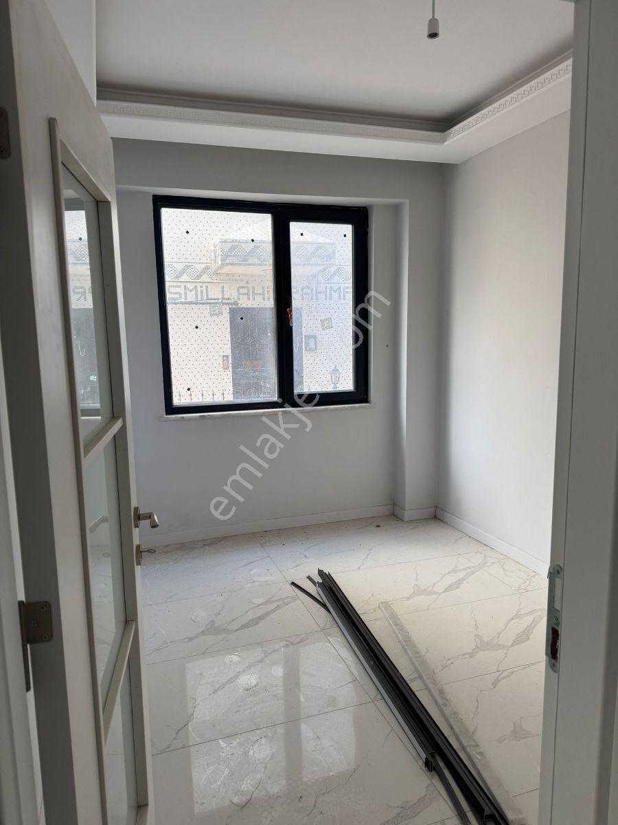 Çınarcık'da Fırsat Ters Dubleks Daire - Görsel 9