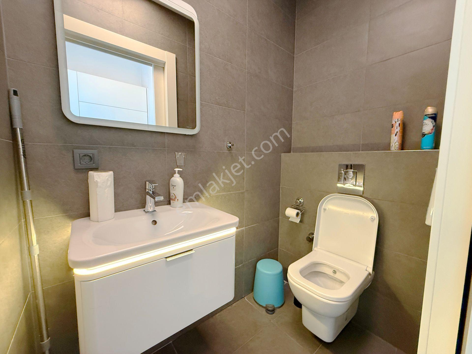 Novus Towers'da Kiralık 19.kat 140m² Balkonlu Deniz Cephe Ofis - Görsel 24