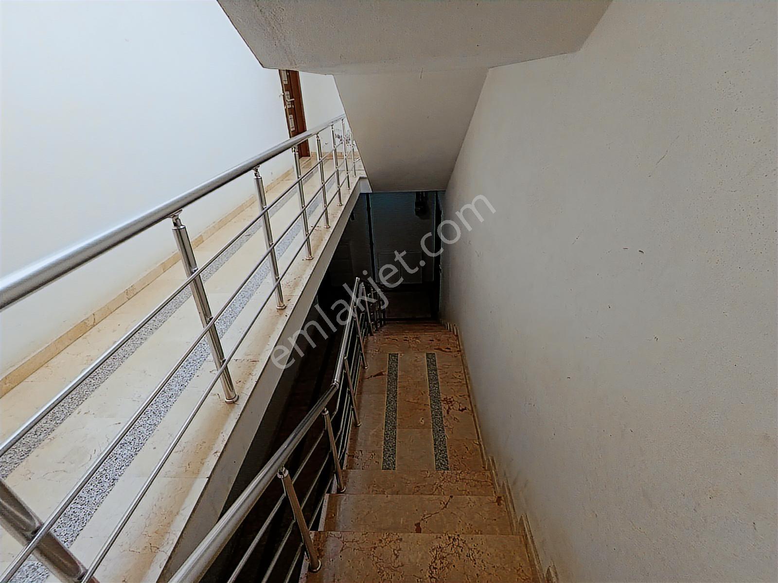 Yalova Merkez Vatan Caddesi Cepheli , Teraslı 200 M Dubleks - Görsel 10