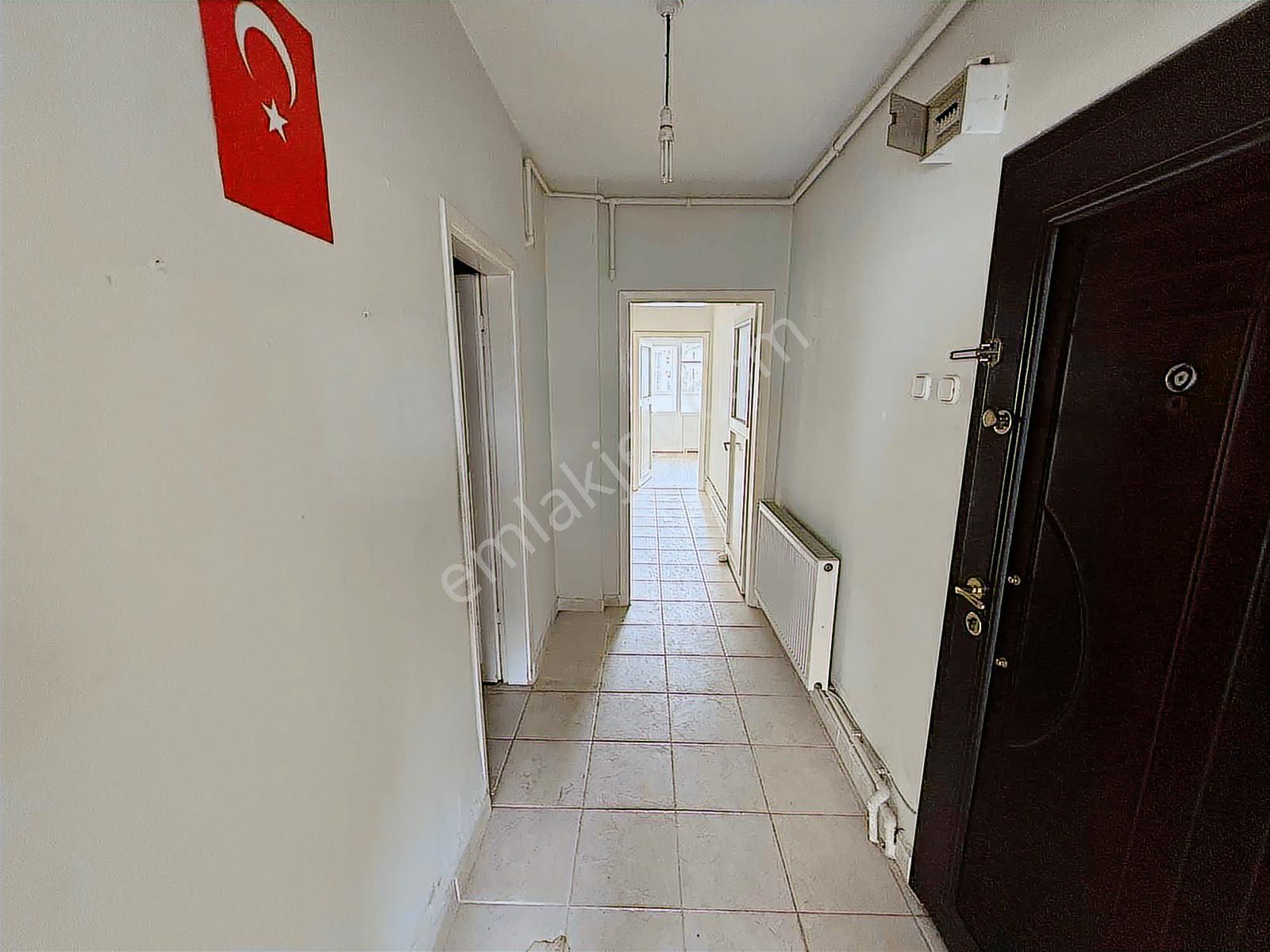 Turyap Eren'den Kiralık Bahçelievler'de Arakat Daire - Görsel 18