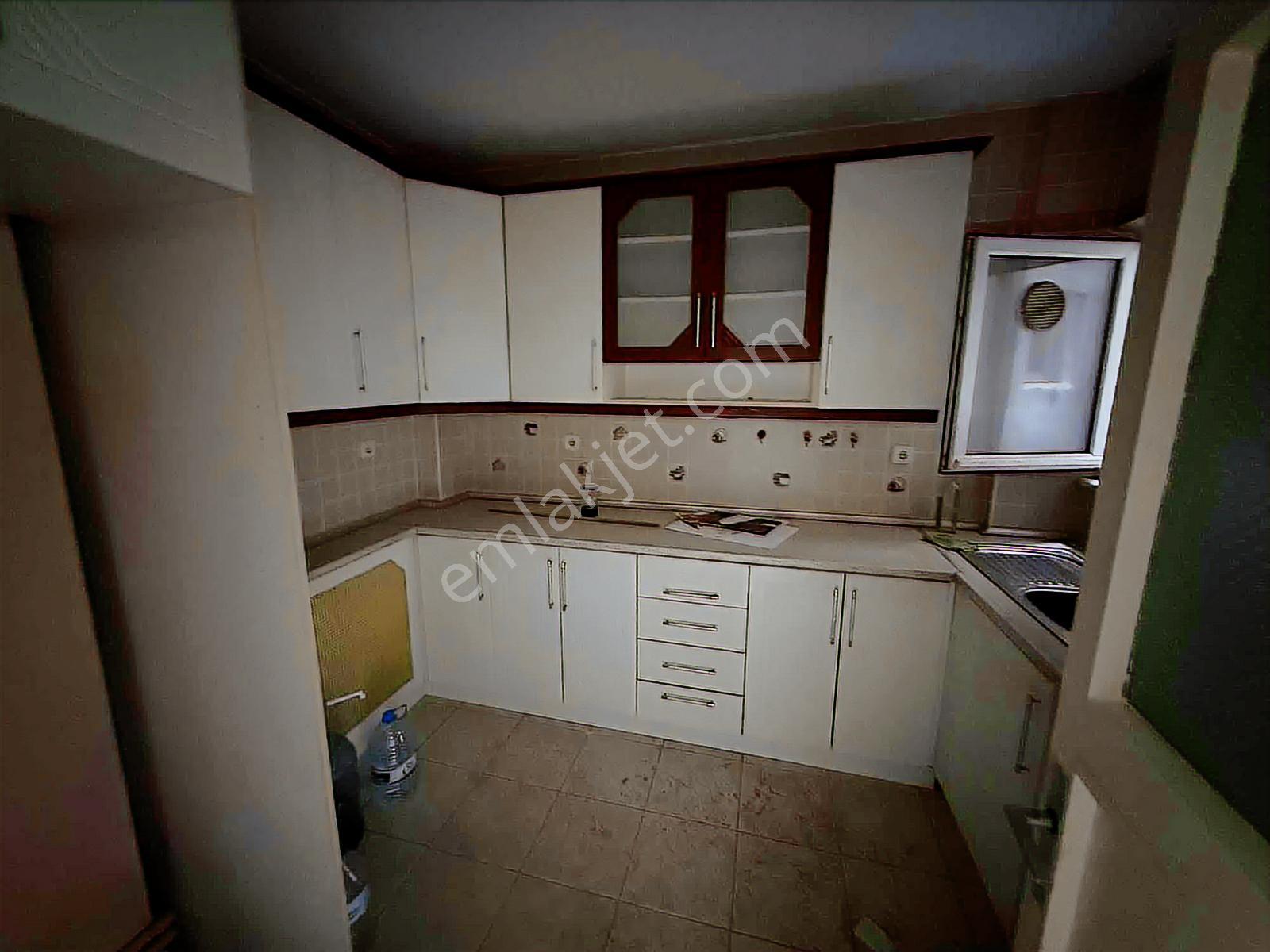 Turyap Eren'den Kiralık Bahçelievler'de Arakat Daire - Görsel 2