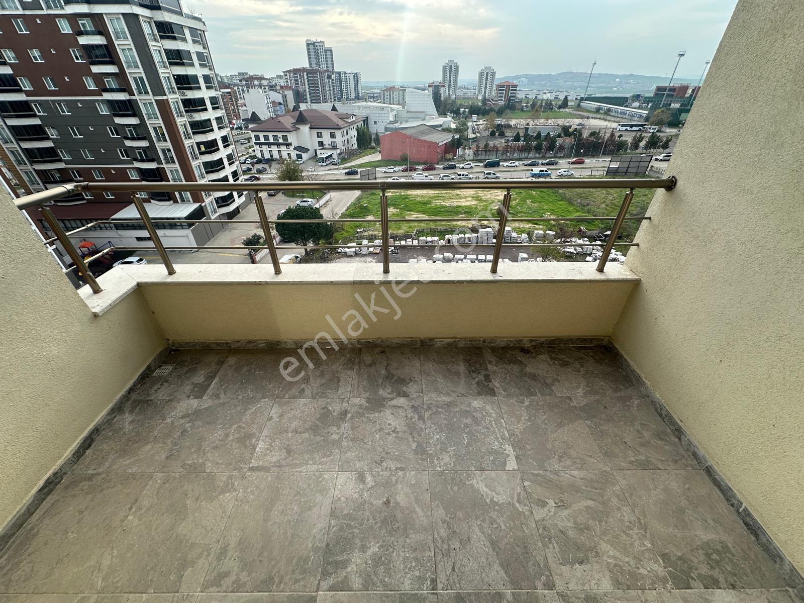 Ulus Rezidans Kiralık Sıfır 1+1 Ara Kat Güney Cephe Daire - Görsel 3