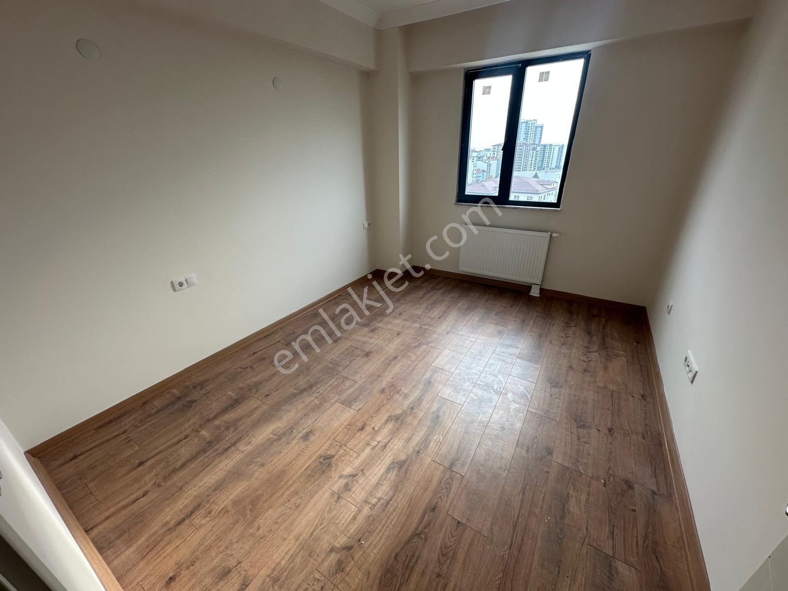 Ulus Rezidans Kiralık Sıfır 1+1 Ara Kat Güney Cephe Daire - Görsel 7