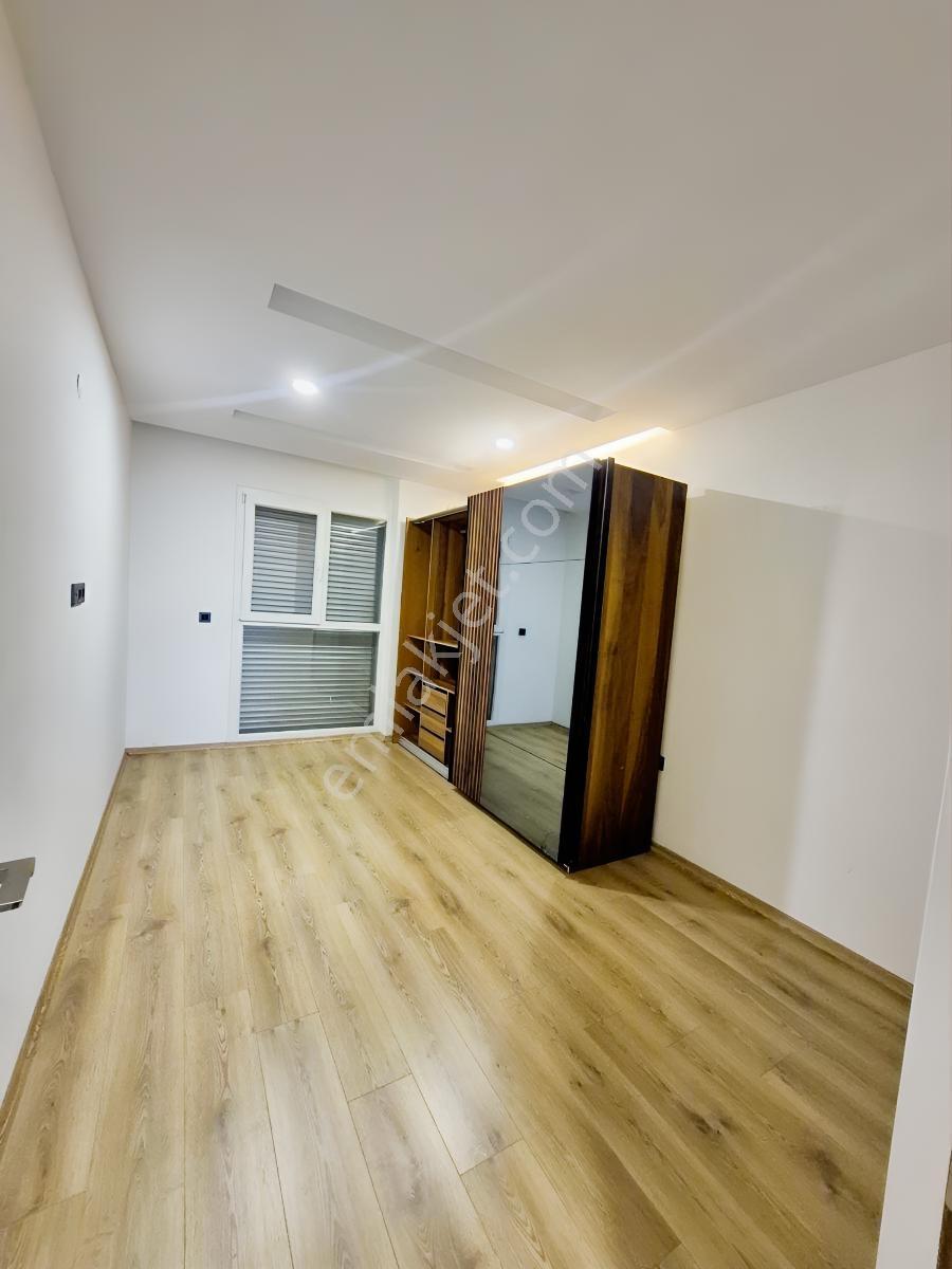 Elit Sıte İçerisinde 3+1 165 M2 Deniz Manzaralı Satlık Daire - Görsel 16
