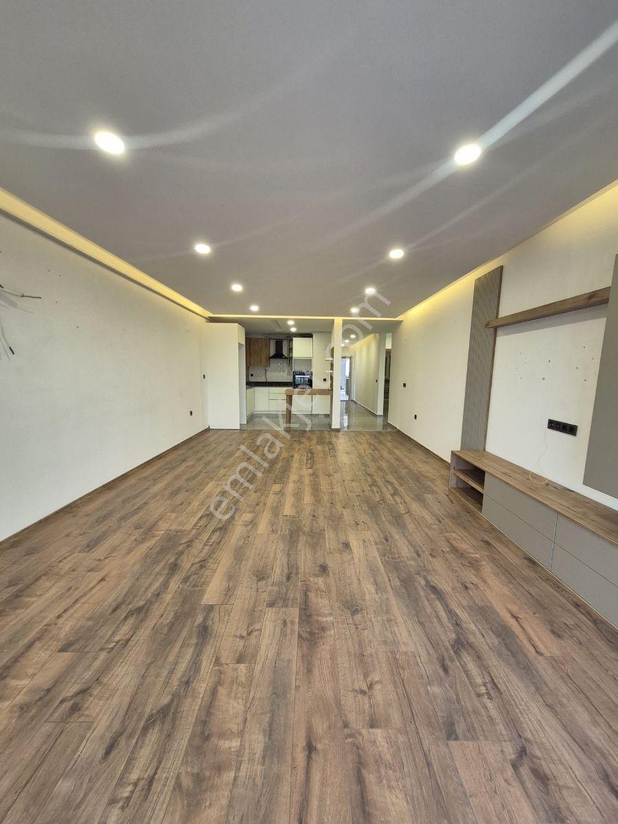 Elit Sıte İçerisinde 3+1 165 M2 Deniz Manzaralı Satlık Daire - Görsel 11