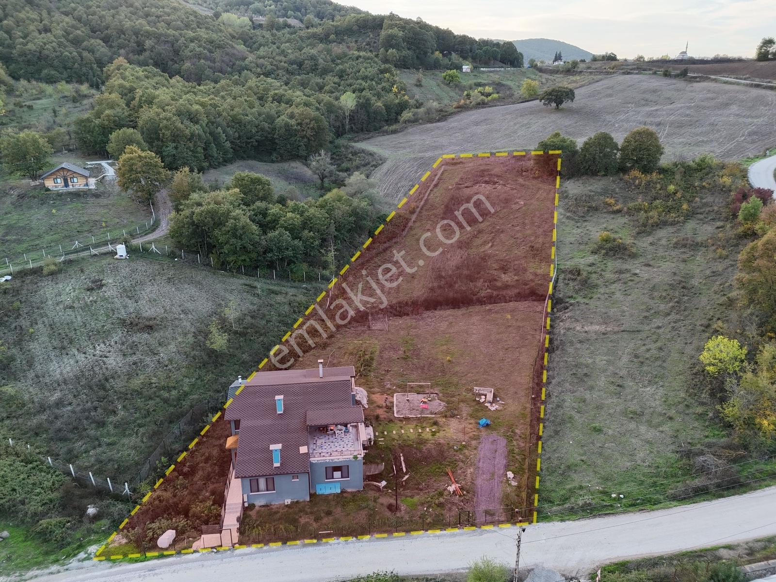 Şehirden Uzak, Doğa İçinde Aktoprak Köyünde Satılık 6+2 Villa - Görsel 13