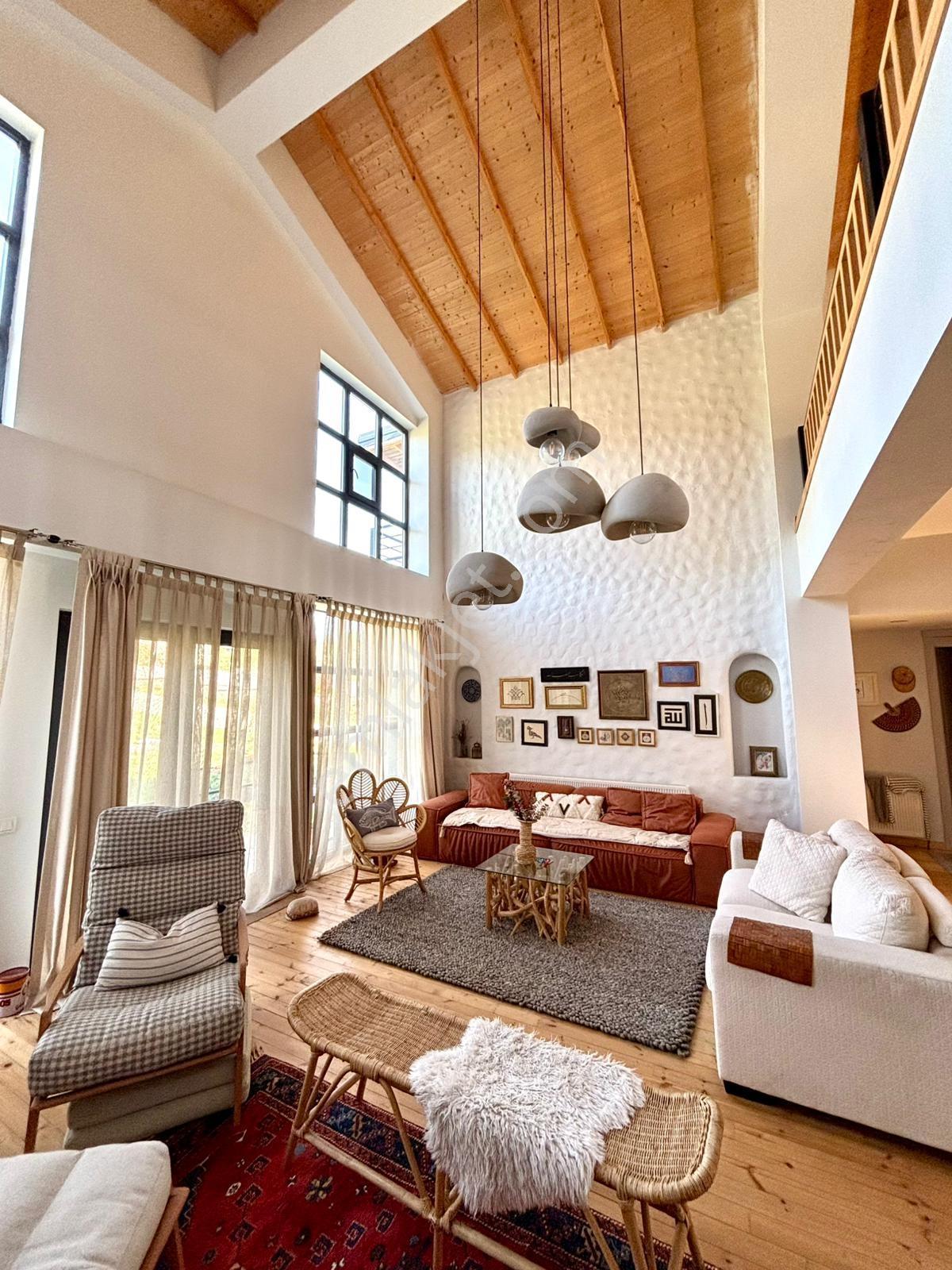 Şehirden Uzak, Doğa İçinde Aktoprak Köyünde Satılık 6+2 Villa - Görsel 17