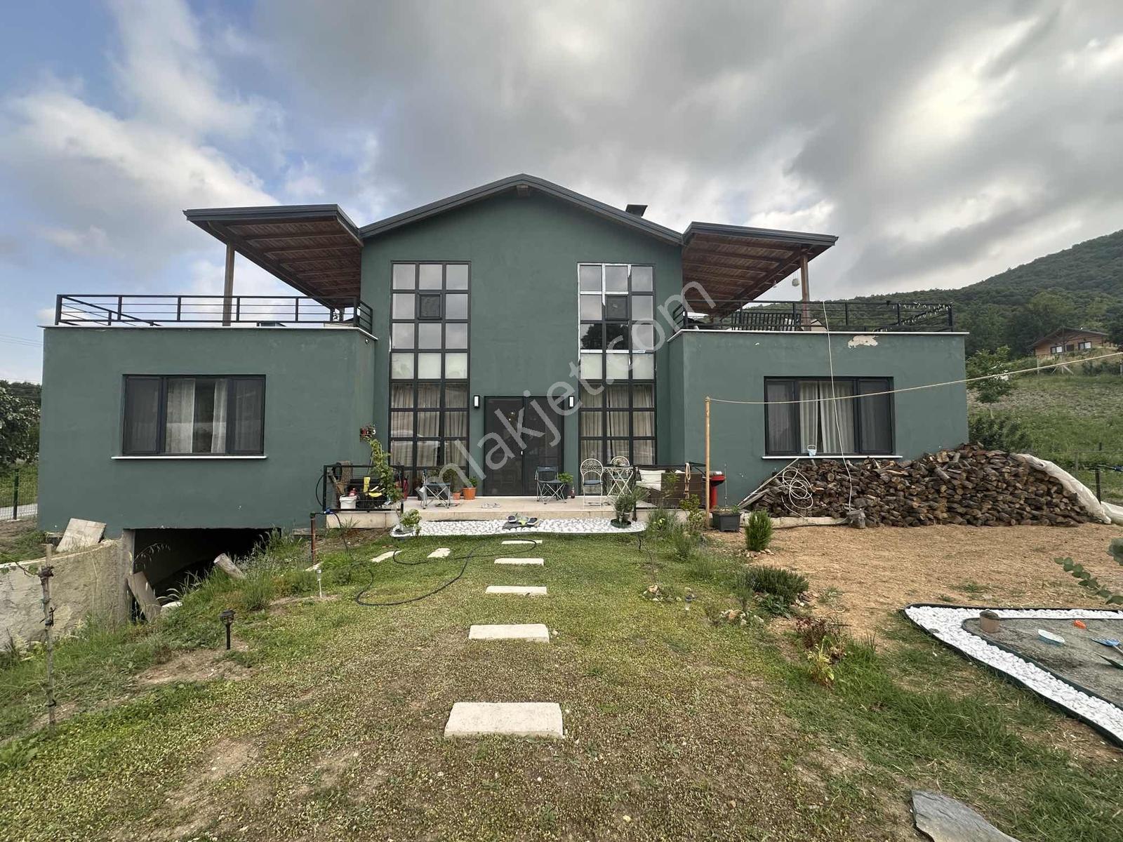 Şehirden Uzak, Doğa İçinde Aktoprak Köyünde Satılık 6+2 Villa - Görsel 29