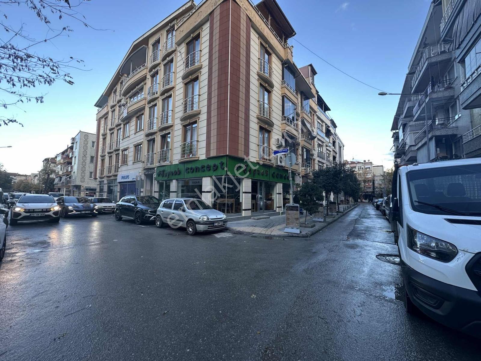 Turyap Soner'den Yalova Merkezde Satılık Köşe Dükkan - Görsel 12