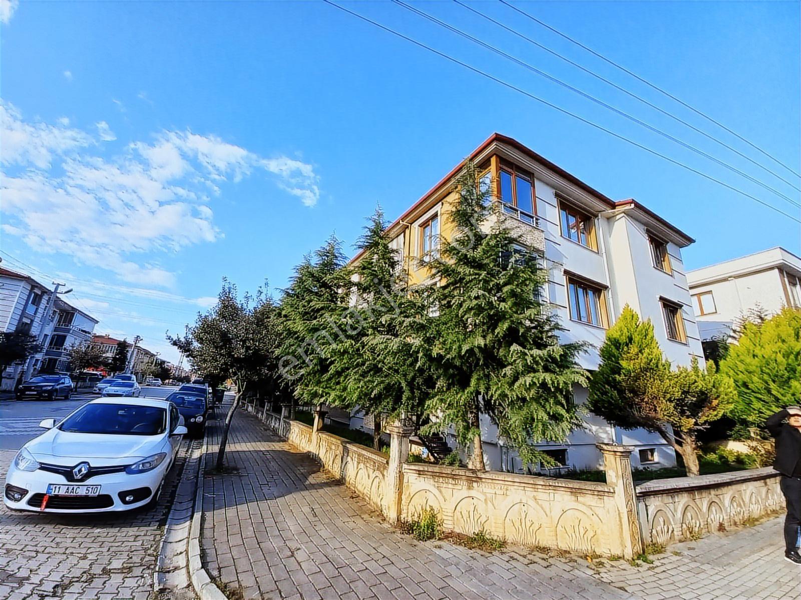 Turyap Erhan'dan Adnan Menderes'te 3+1 Kiralık Boş Daire - Görsel 8