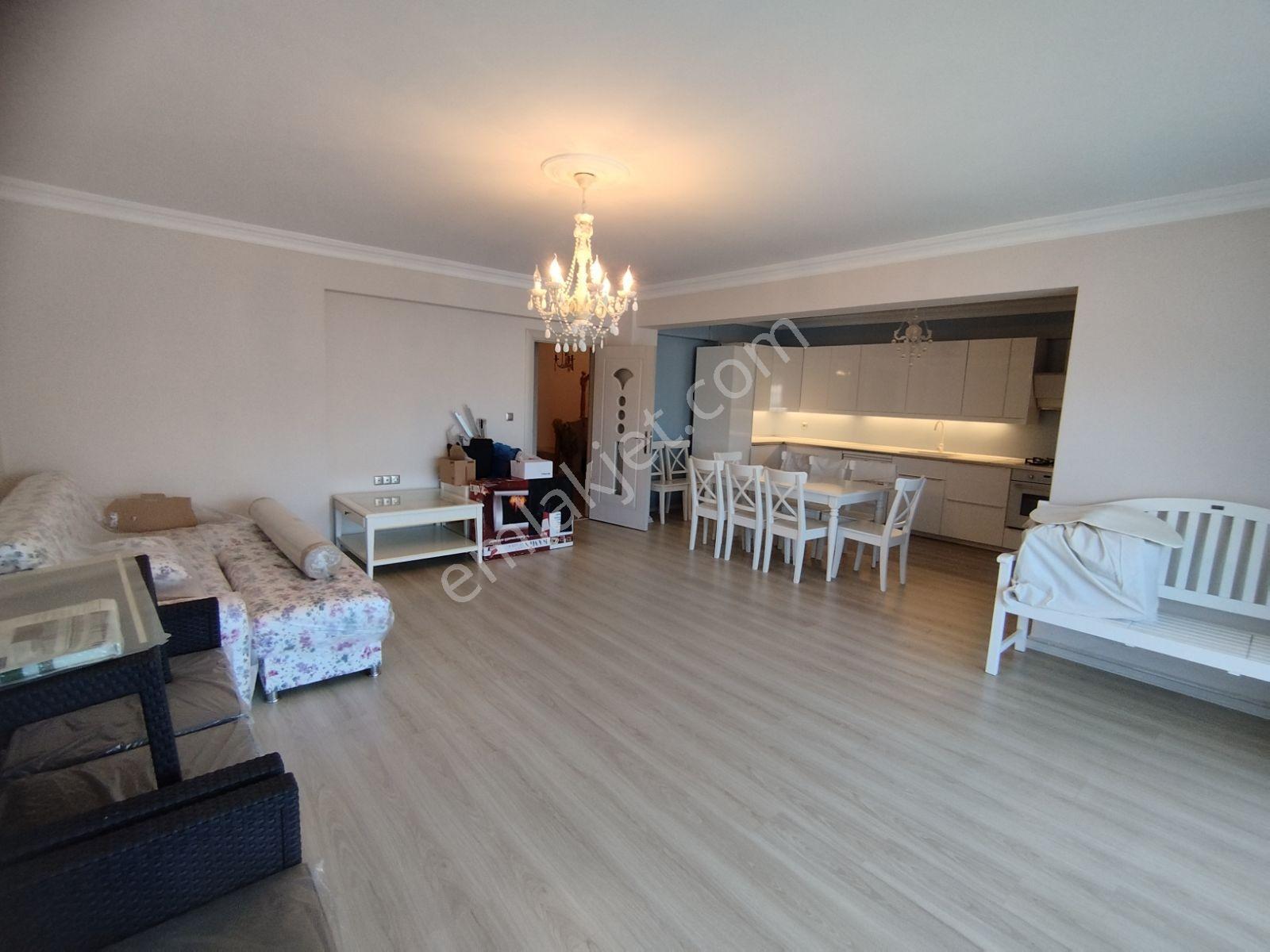 Yalova Merkez Havuzlu Site İçerisinde 5+2 İkiz Villa - Görsel 14