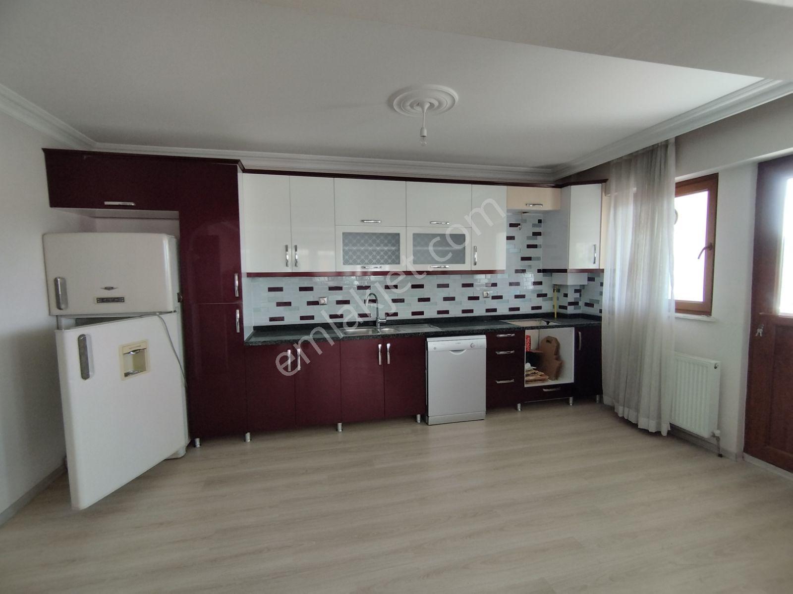 Yalova Merkez Havuzlu Site İçerisinde 5+2 İkiz Villa - Görsel 25
