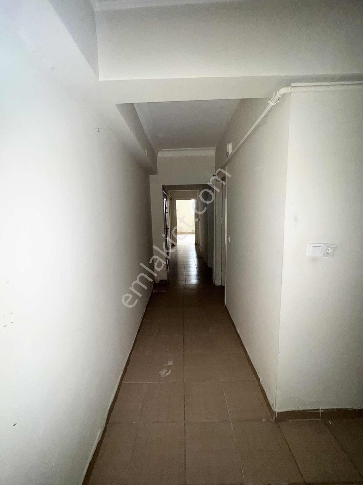 Yoldaş İnş Takasa Açık Satılık 3+1 115 M2 Krediye Uygun Daire - Görsel 13