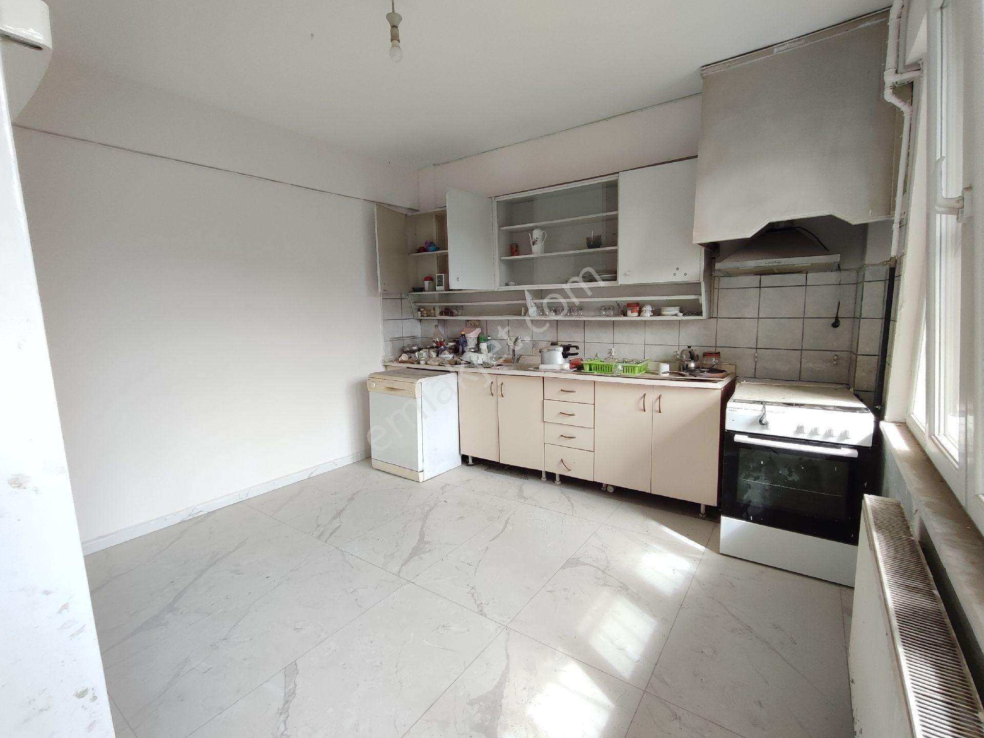 Zeminde 206 M2 Komple Satılık Müstakil Mülk - Görsel 12