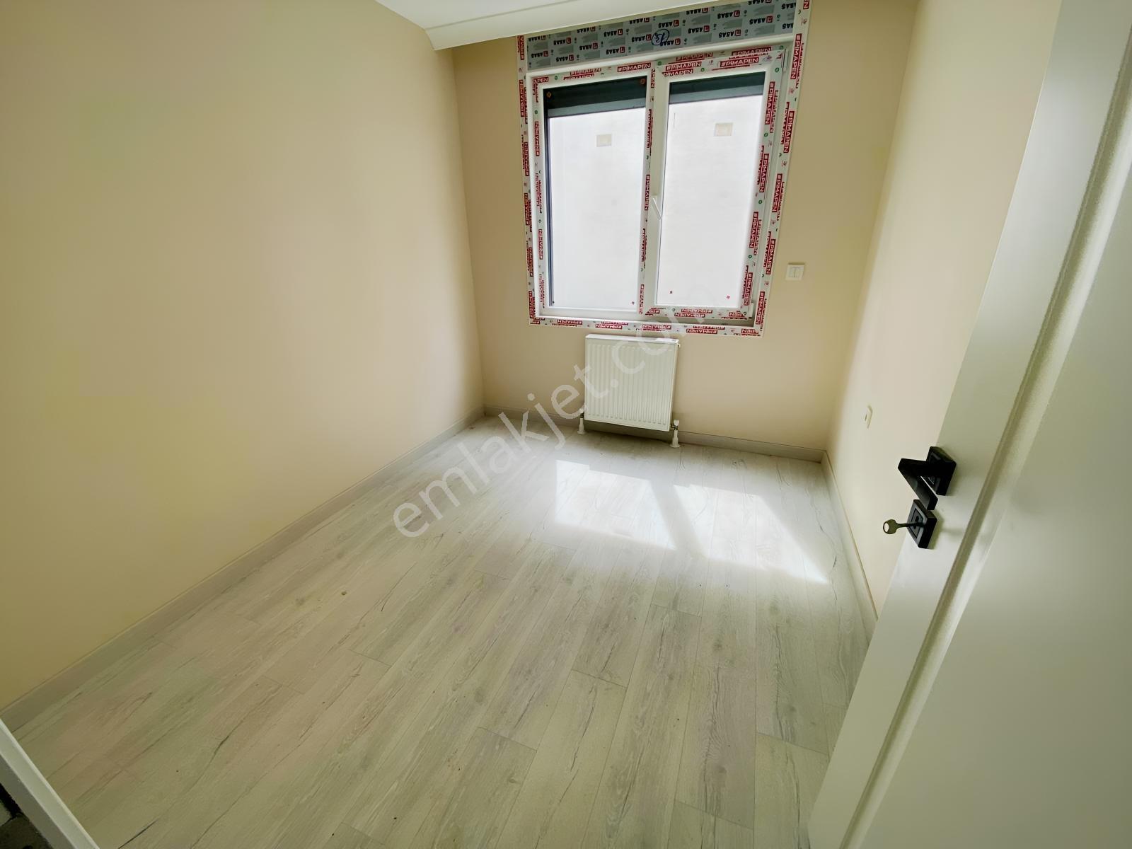 Bahçelievler Sfır Daire 1.kat 3+1 Kapalı Oto Parklı Asansörlü - Görsel 12
