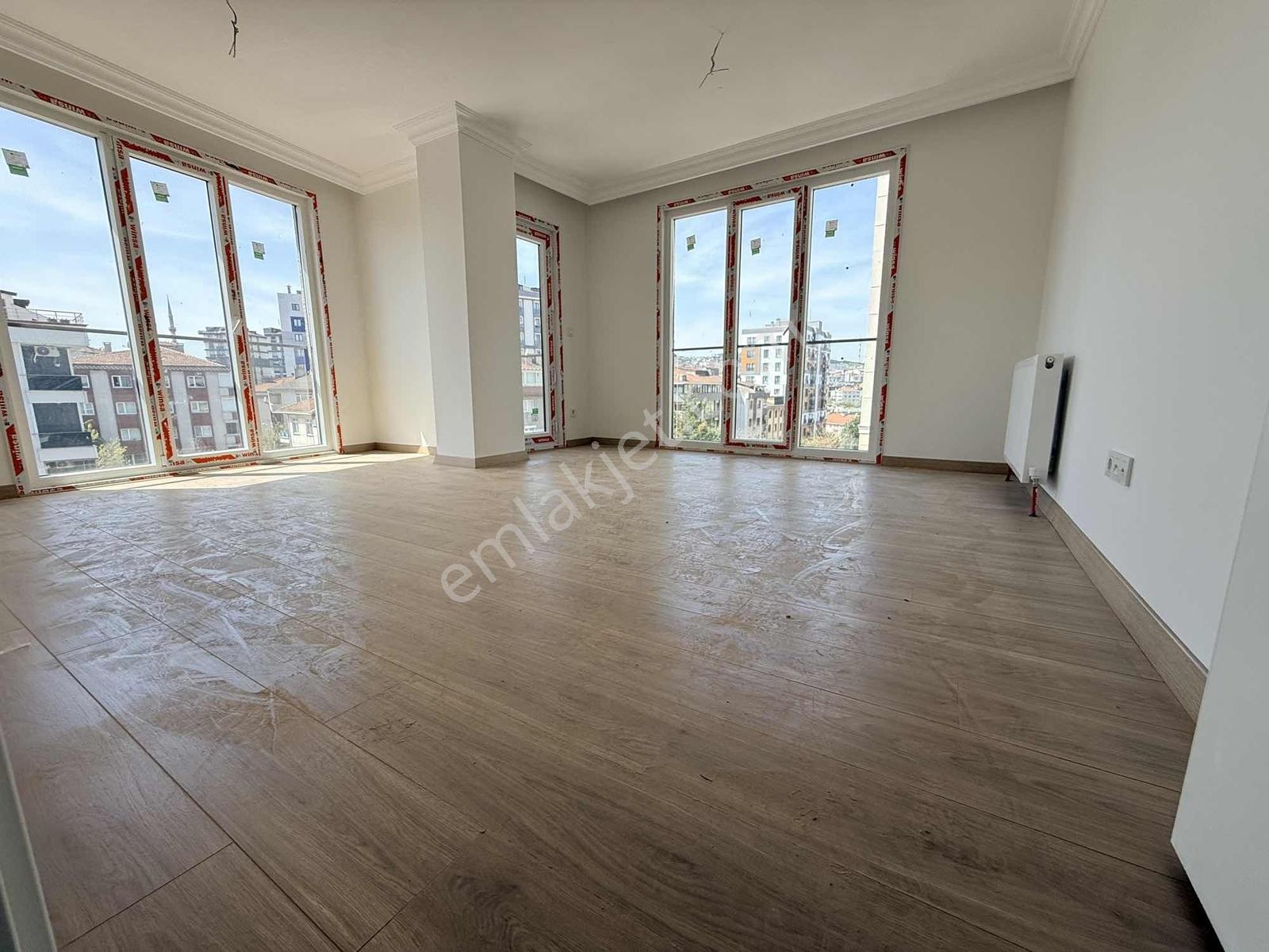 Ümraniye Atatürk Mahalelsi 4+1 Açık Otoparklı Satılık Daire - Görsel 23