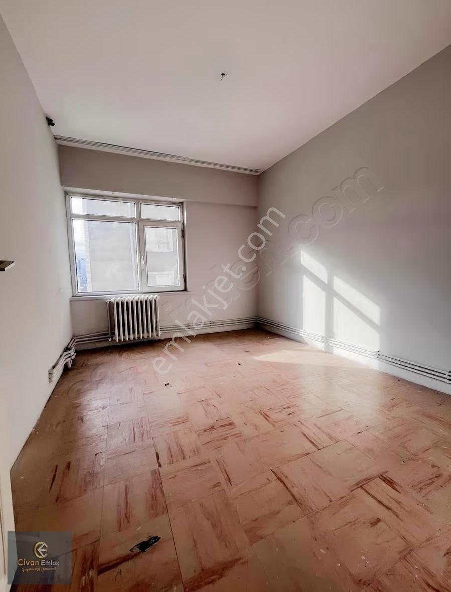 100.yıl Bulvara Cephe İster Ofis İster Ev Kiralık 2+1 - Görsel 18