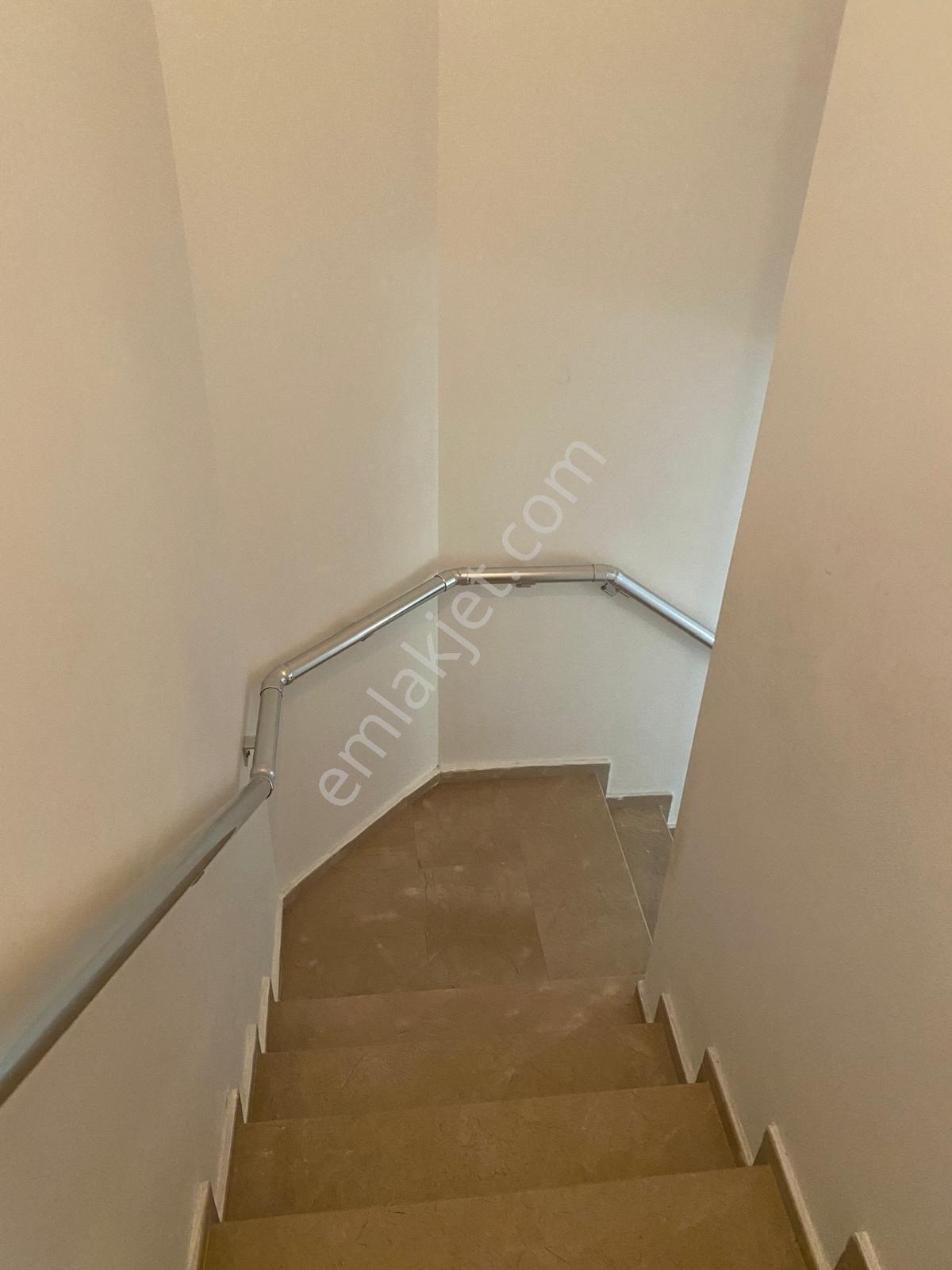 Dikili Sarıgül'de Eşyalı Satılık Villa - Görsel 26