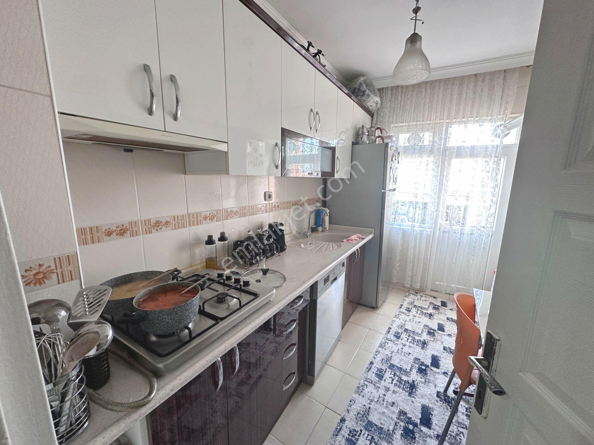 Abidinpaşa Mahallesinde Ara Katta Full Yapılı 3+1 Satılık Daire - Görsel 9