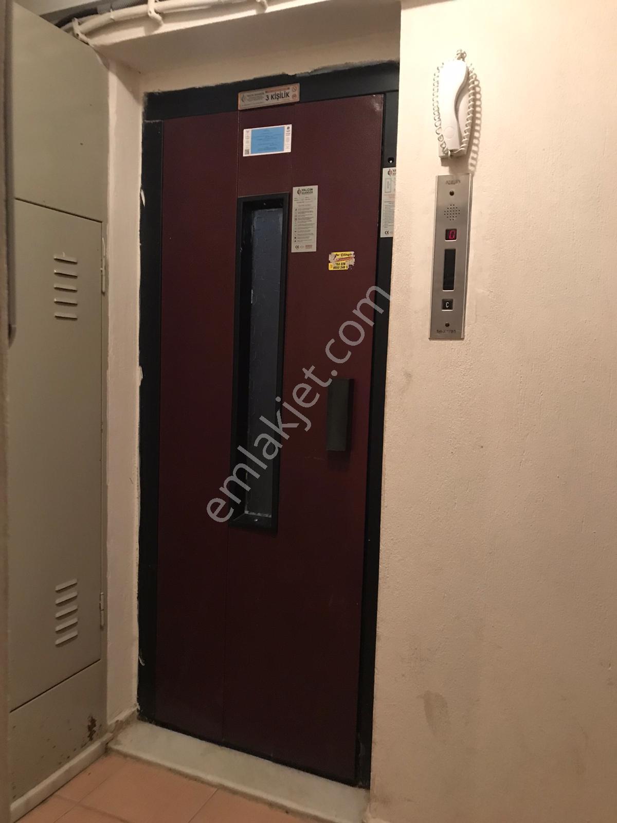 Öz Elit Emlak'tan Muradiye Cadde Üzeri Kiralık Dubleks 20.000 Tl. - Görsel 3