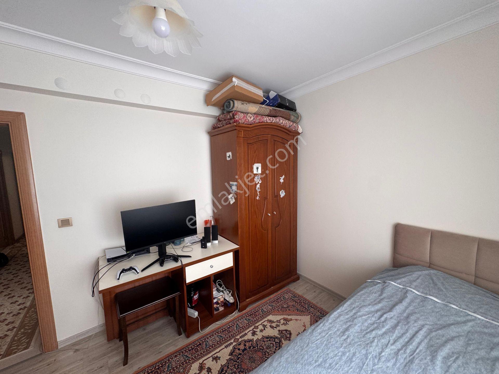 Bilgen Vatan'dan 23 Nisan Genç Bina Cadde Yakını Asansörlü 3+1 Ara Kat 140 M2 Satılık Daire - Görsel 19