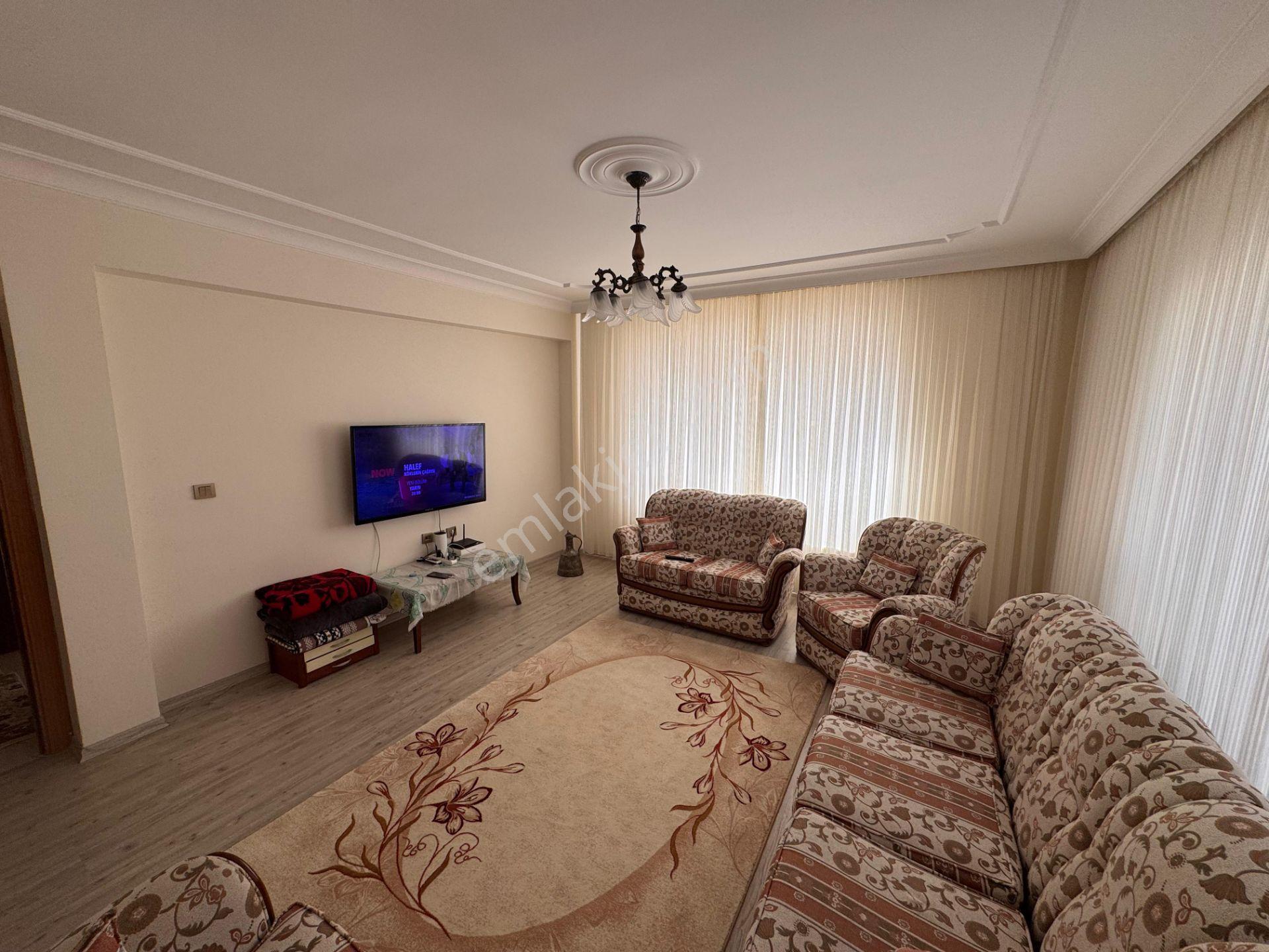 Bilgen Vatan'dan 23 Nisan Genç Bina Cadde Yakını Asansörlü 3+1 Ara Kat 140 M2 Satılık Daire - Görsel 7