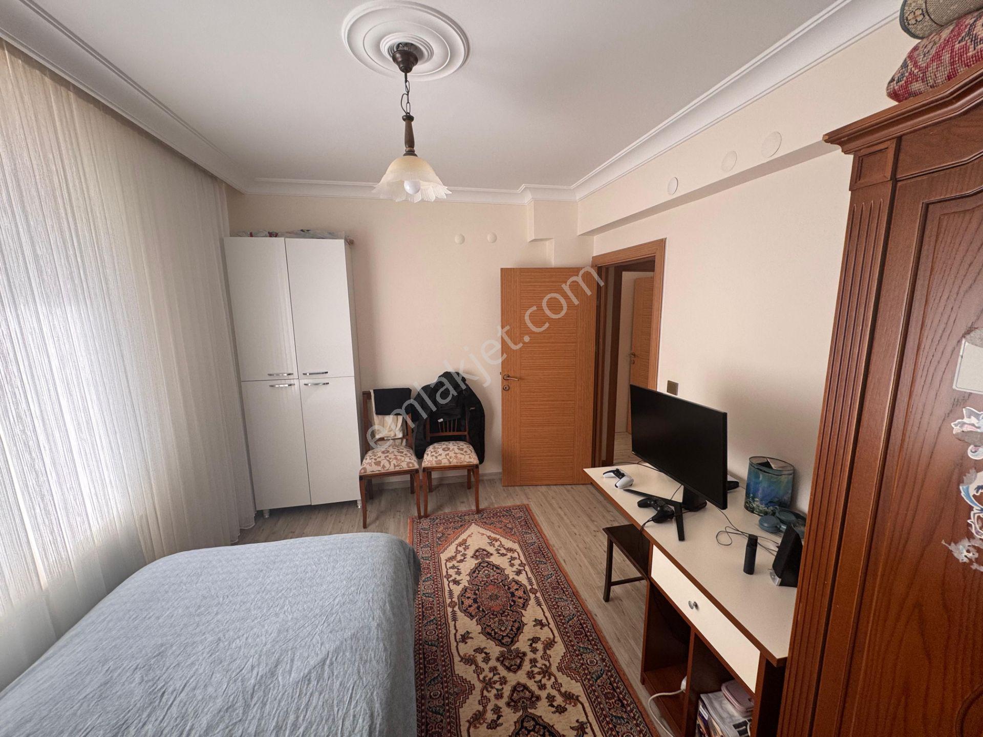 Bilgen Vatan'dan 23 Nisan Genç Bina Cadde Yakını Asansörlü 3+1 Ara Kat 140 M2 Satılık Daire - Görsel 17