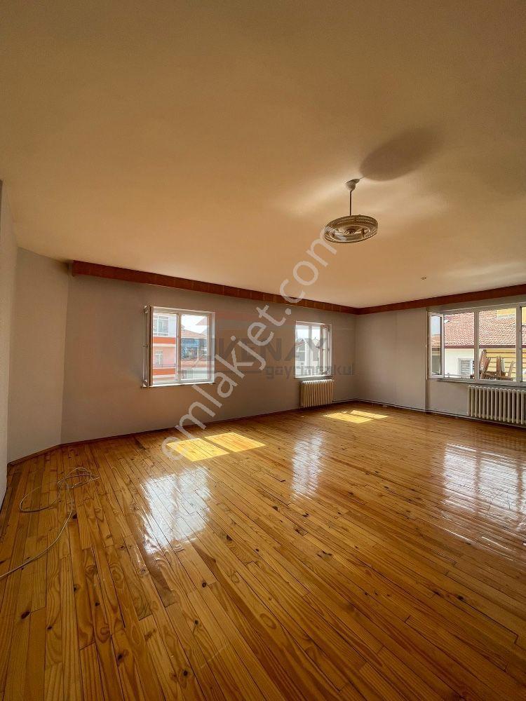Güvenay - Çorum Ulukavak Mah. Dr.ilhan Gürel Caddesi Üzeri 3+1 Kiralık Daire - Görsel 10