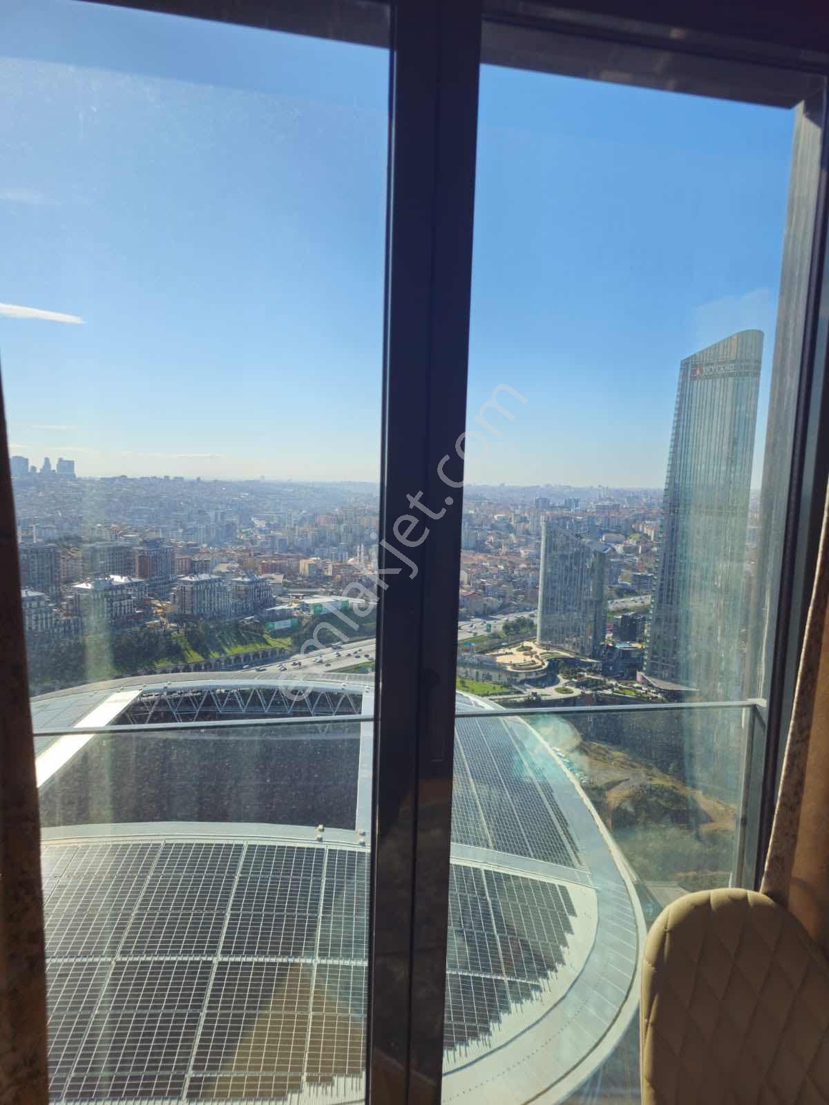 Nurol Life Yüksek Kat Stad Cephe Boş 2 + 1 Daire