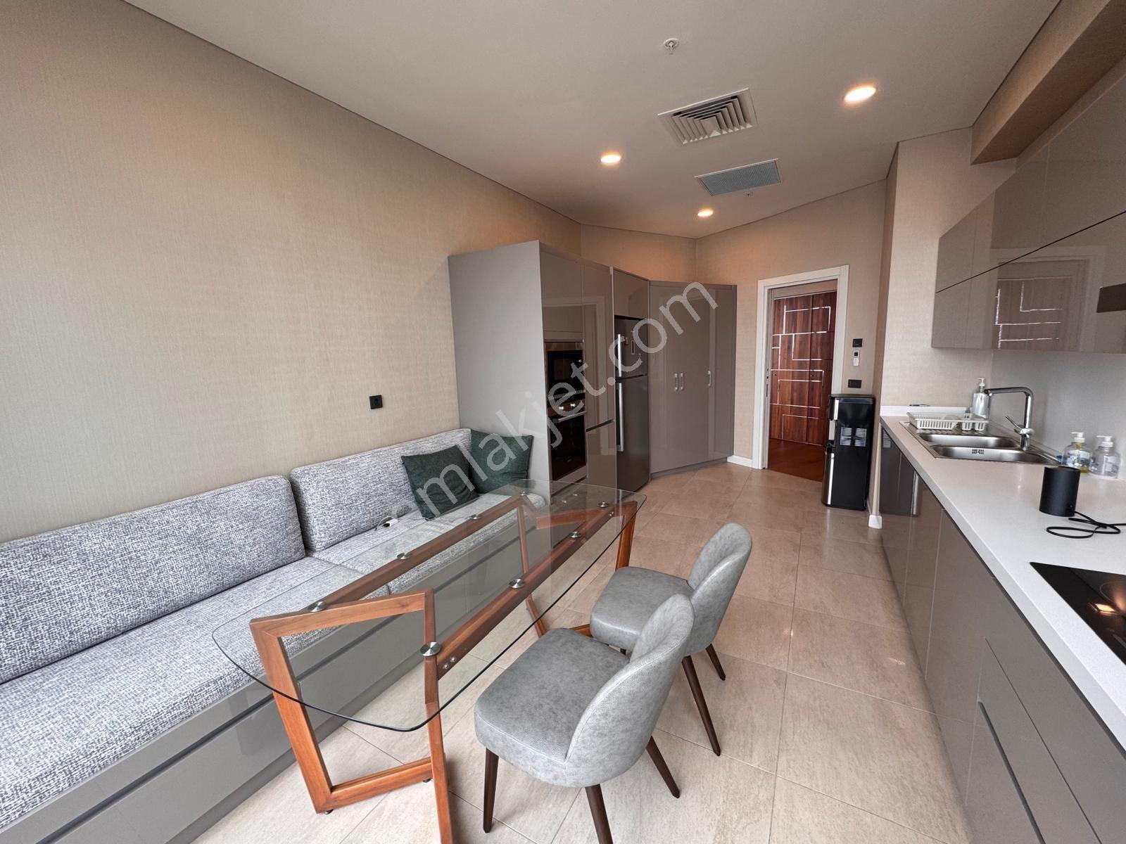 63.kat Lüks Eşyalı Kiralık For Rent Skyland 4+1 / Vadistanbul - Görsel 31