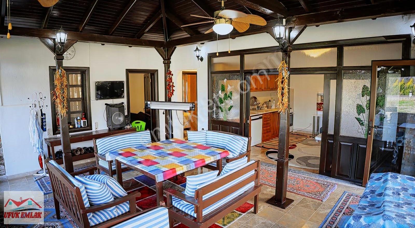 Karabağlar'da Butik Otel / Villa Projesine Uygun Taş Malikâne - Görsel 17