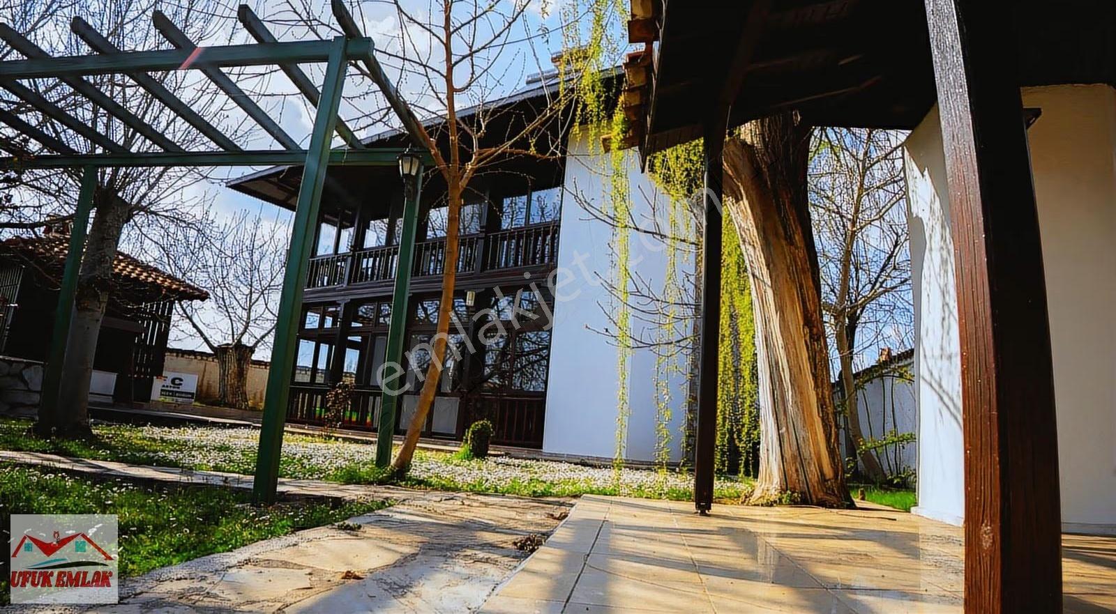 Karabağlar'da Butik Otel / Villa Projesine Uygun Taş Malikâne - Görsel 10