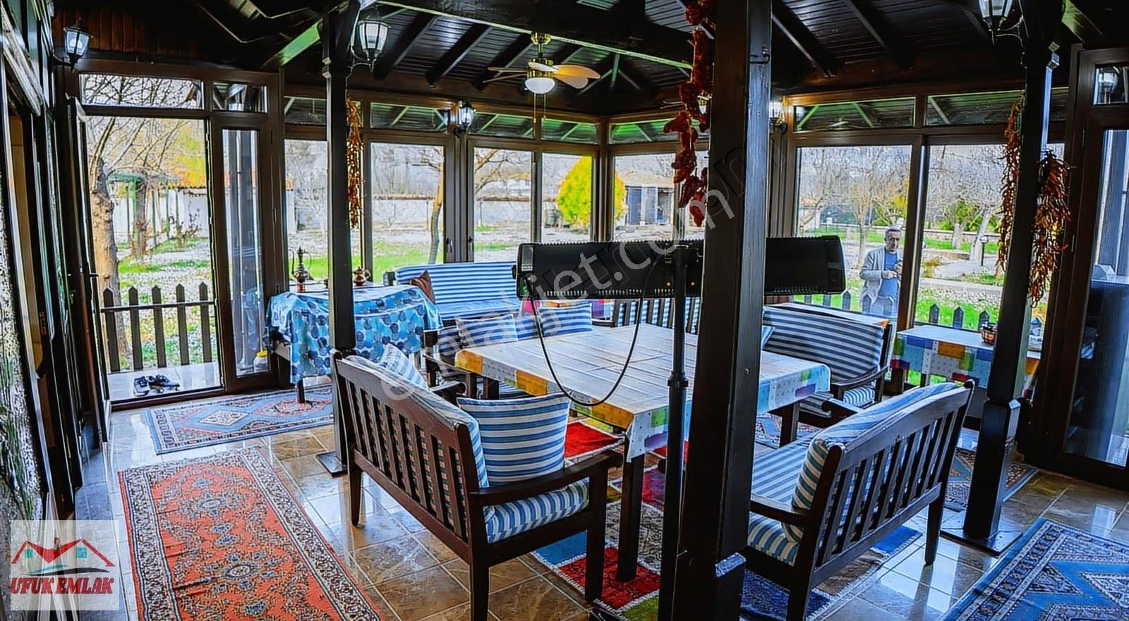 Karabağlar'da Butik Otel / Villa Projesine Uygun Taş Malikâne - Görsel 19