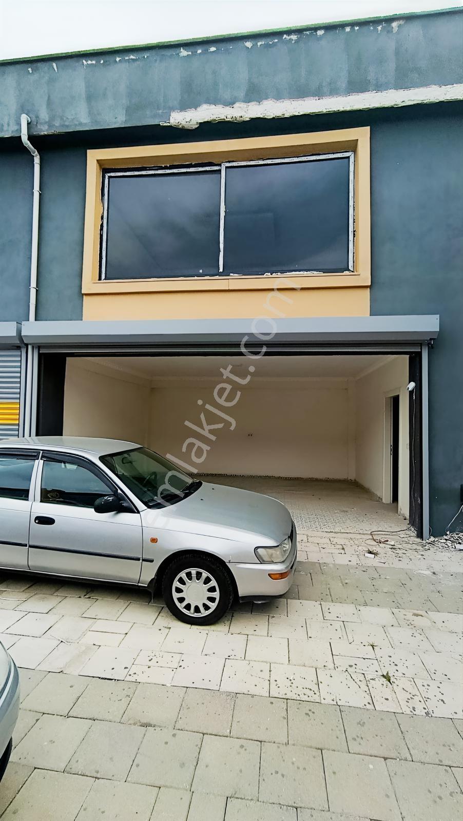 Kozan Gayrimenkulden Acil Satılık Oto Galericilerde Hazır Dükkan