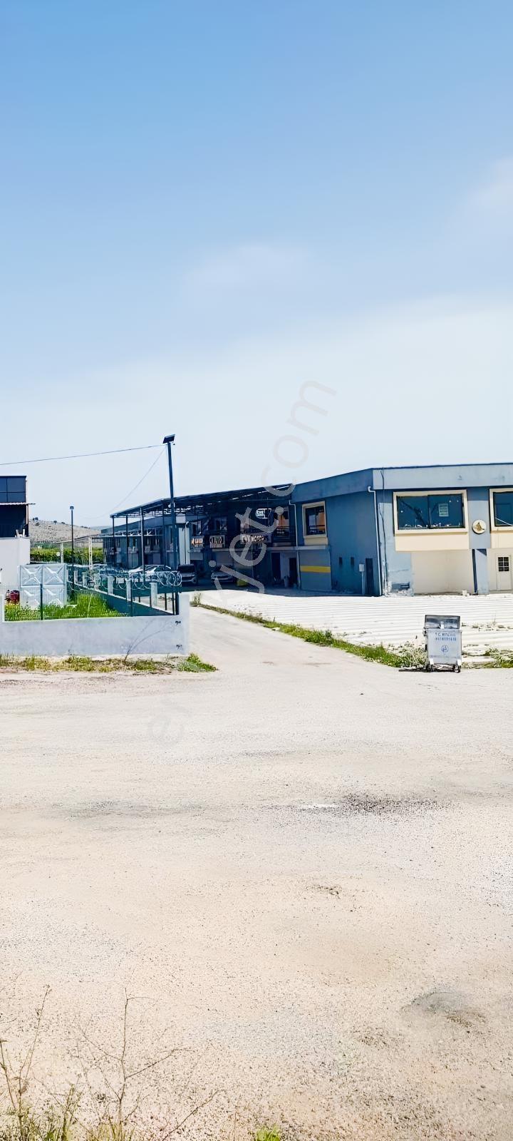 Kozan Gayrimenkulden Acil Satılık Oto Galericilerde Hazır Dükkan - Görsel 7