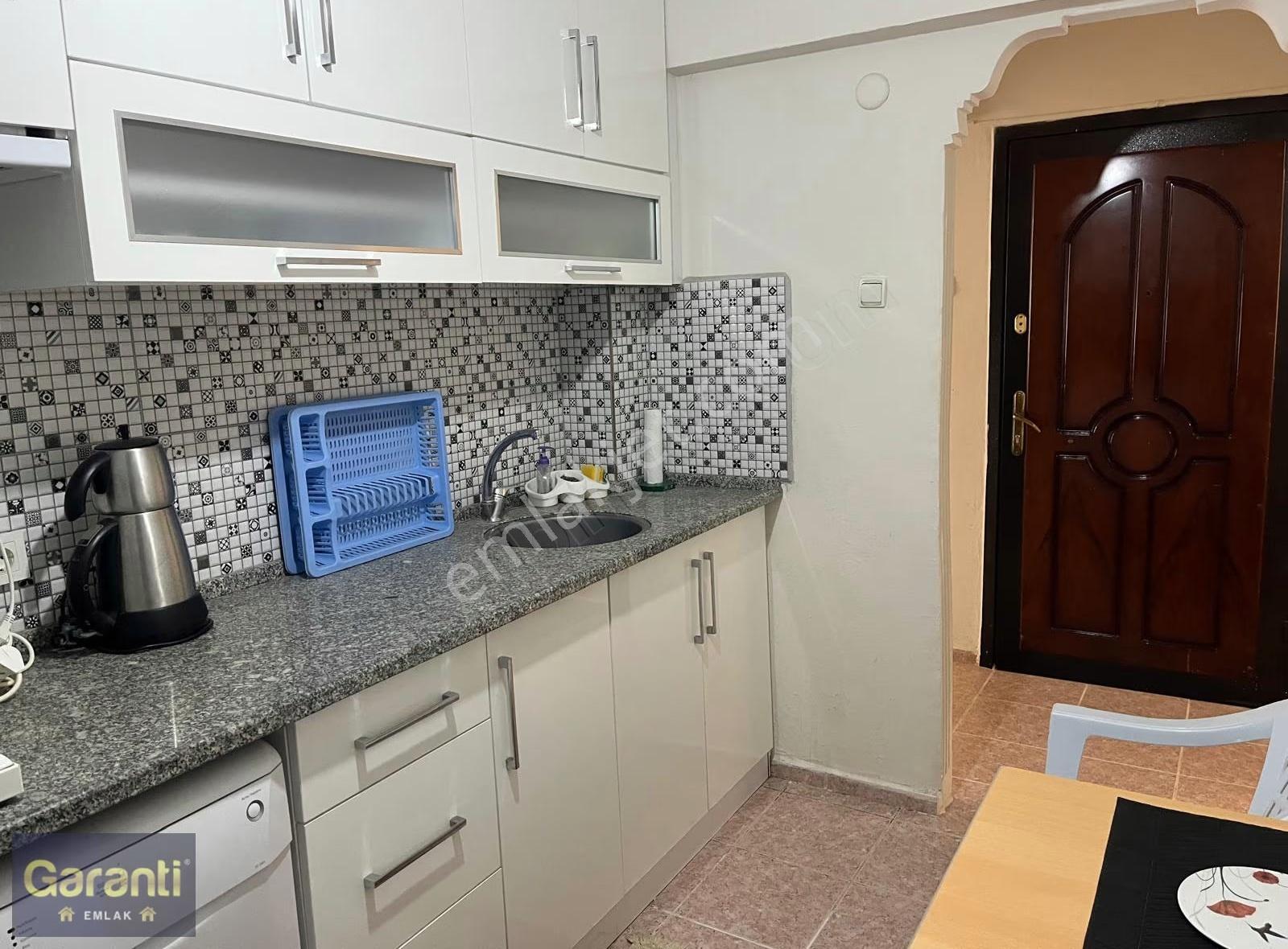 Balçova F.çakmak Mah 3+1 Eşyalı Arakat Kiralık Daire