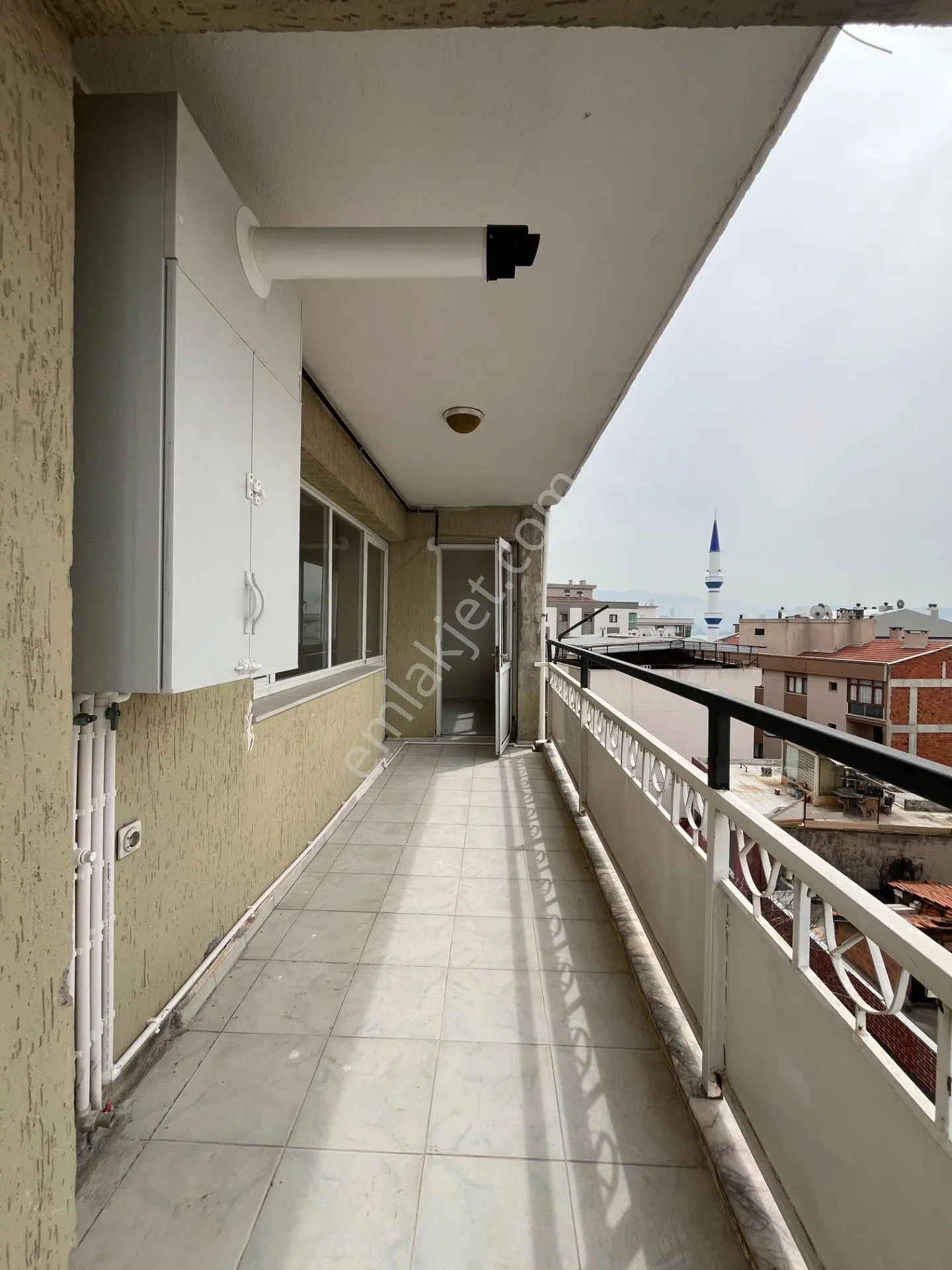 Naldöken İzban Yakını Deniz Manzaralı Ve Doğalgazlı 3+1 Kiralık Daire - Görsel 8