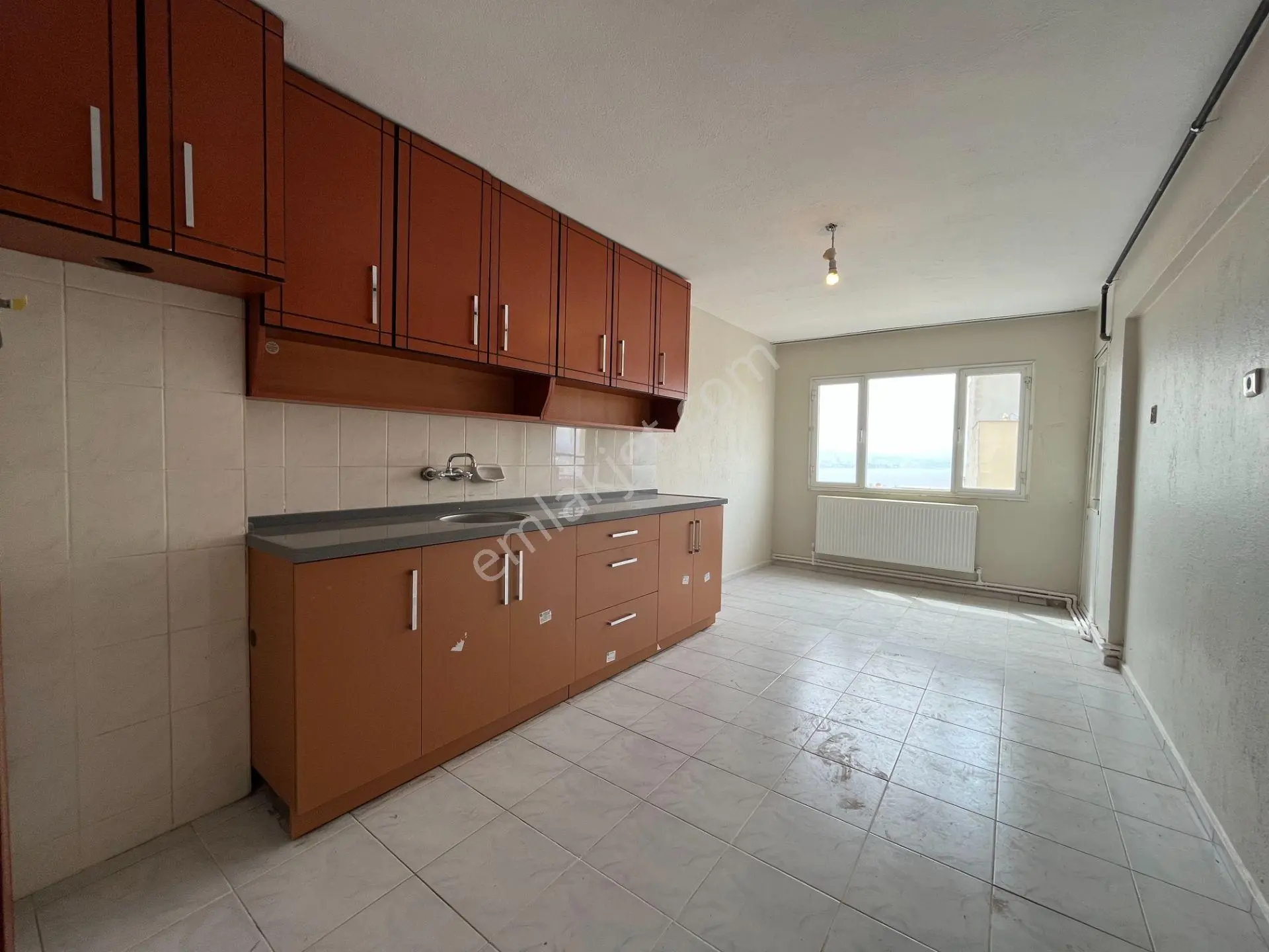 Naldöken İzban Yakını Deniz Manzaralı Ve Doğalgazlı 3+1 Kiralık Daire - Görsel 4
