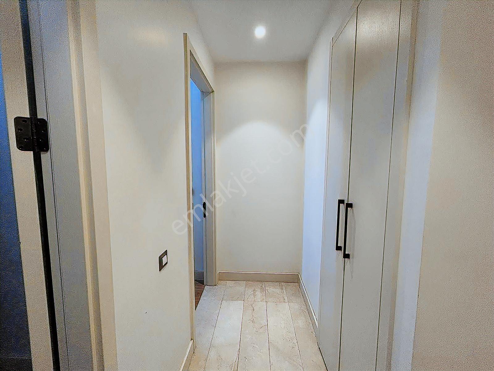 Nurol Life Yüksek Kat Eşyalı Satılık 2 + 1 Daire - Görsel 5