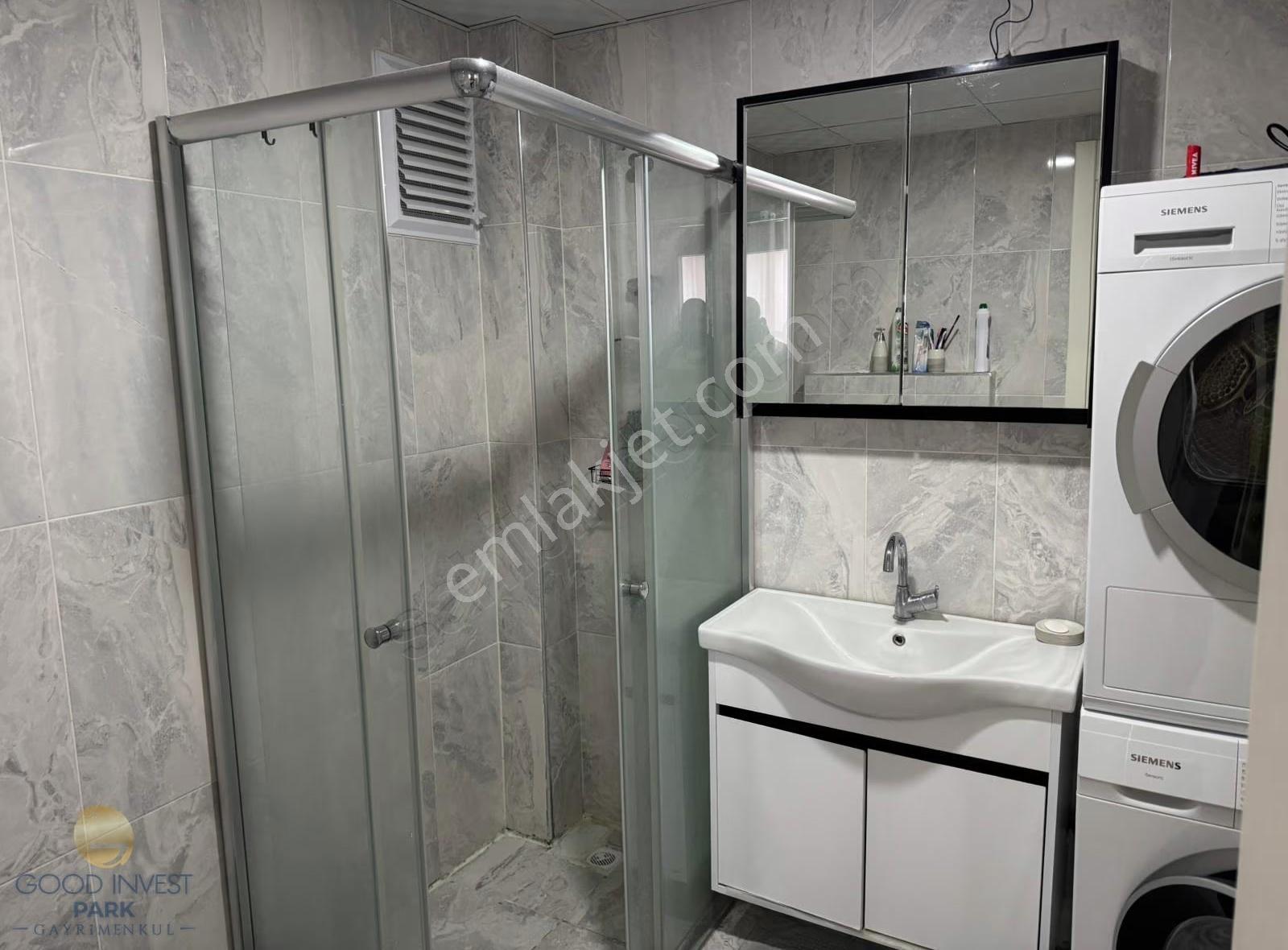 Güvenevler'de Satılık 3+1 Daire Full Yapılı Kapalı Balkon Güney - Görsel 9