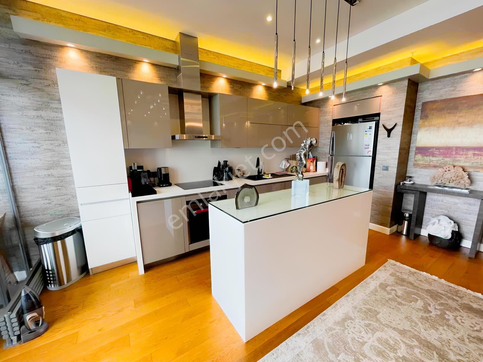Vadistanbul Skyland Yüksek Kat Özel Tasarım Jakuzi 2+1 Geniş Tip - Görsel 33