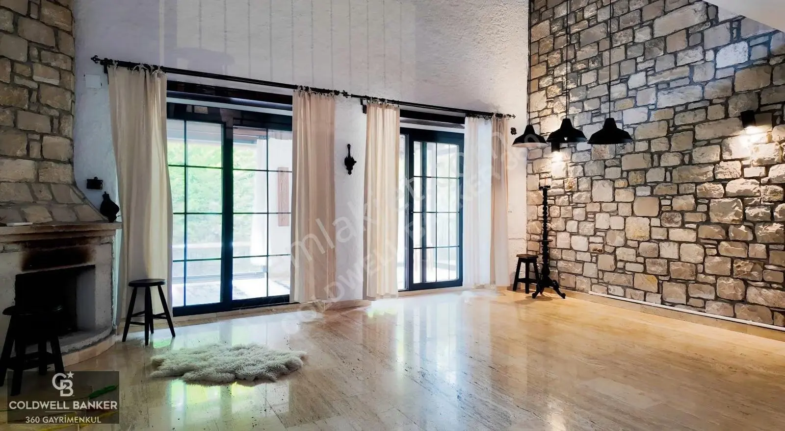 Urla Yağcılar Site İçi Bahçeli 1+1 Satılık Taş Loft Villa - Görsel 3