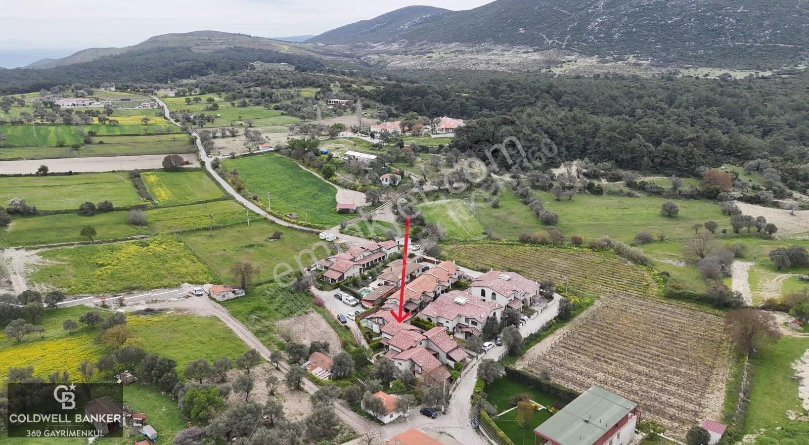 Urla Yağcılar Site İçi Bahçeli 1+1 Satılık Taş Loft Villa - Görsel 4