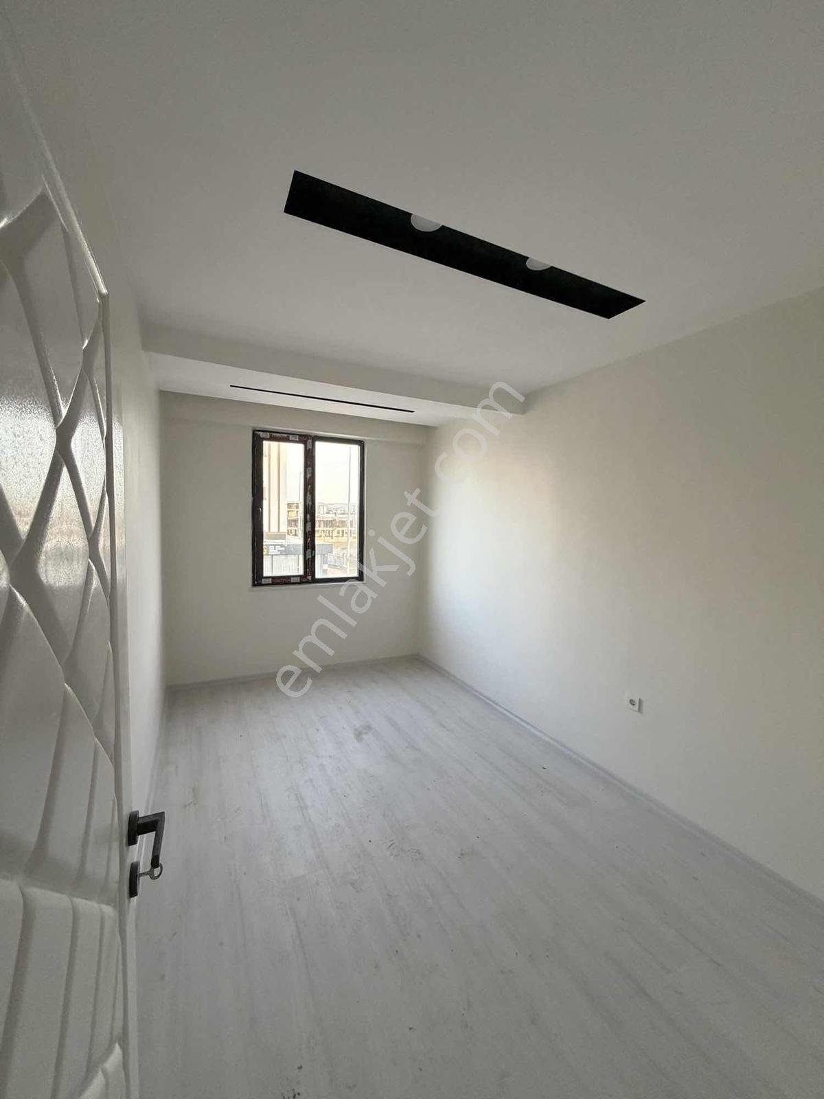 Bayındırlıkta Çevre Yoluna Yakın Lüks 3+1 Kiralık Daire - Görsel 17