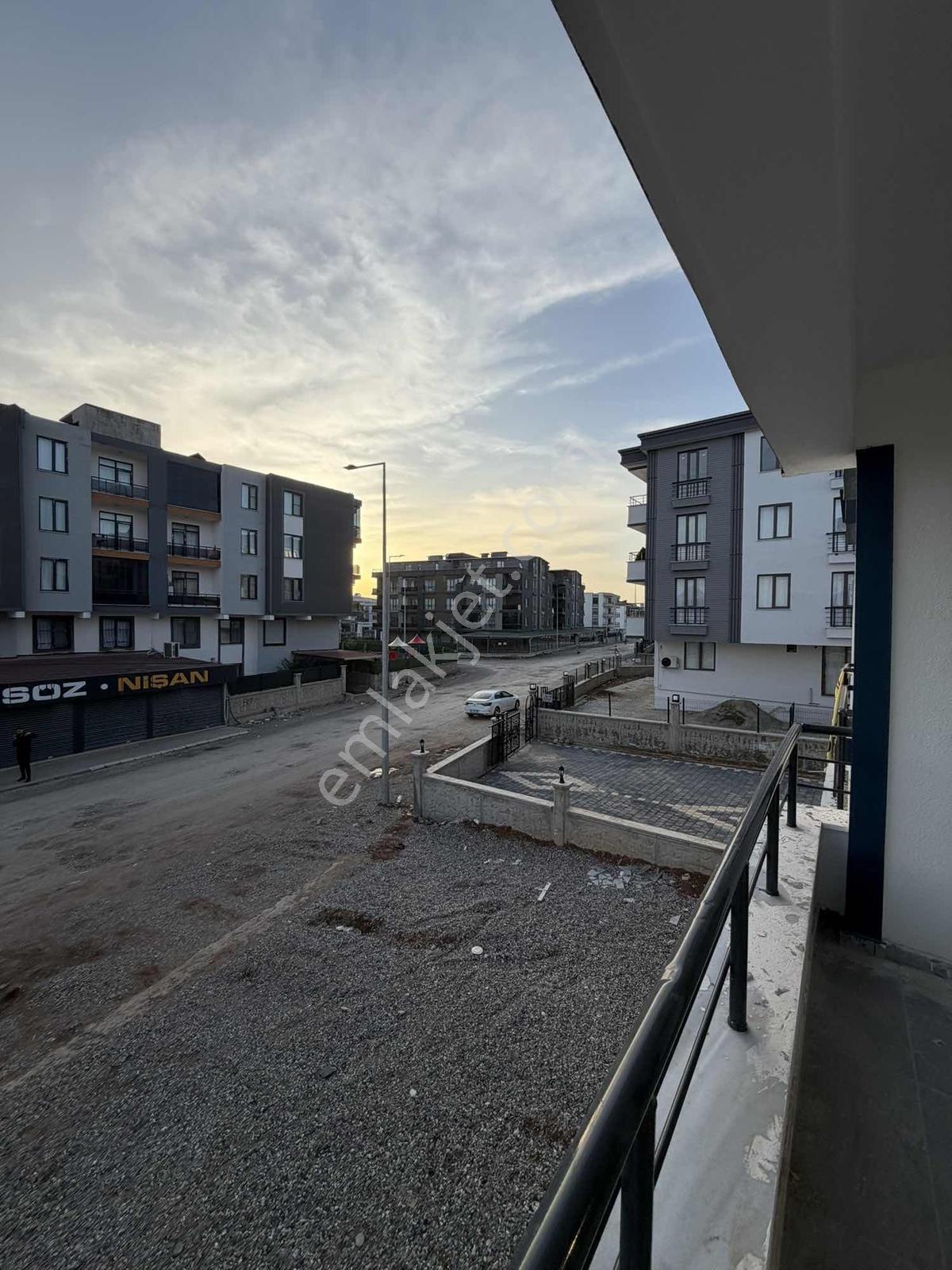 Bayındırlıkta Çevre Yoluna Yakın Lüks 3+1 Kiralık Daire - Görsel 23