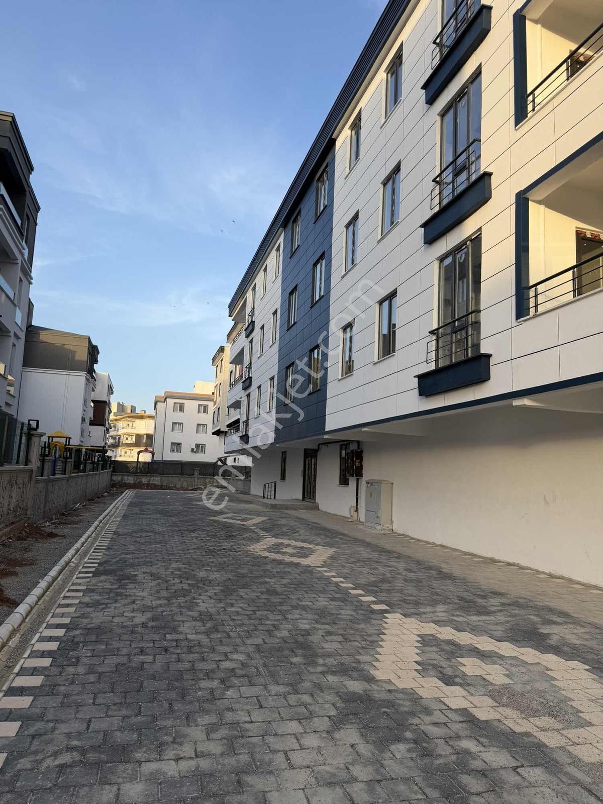 Bayındırlıkta Çevre Yoluna Yakın Lüks 3+1 Kiralık Daire - Görsel 20