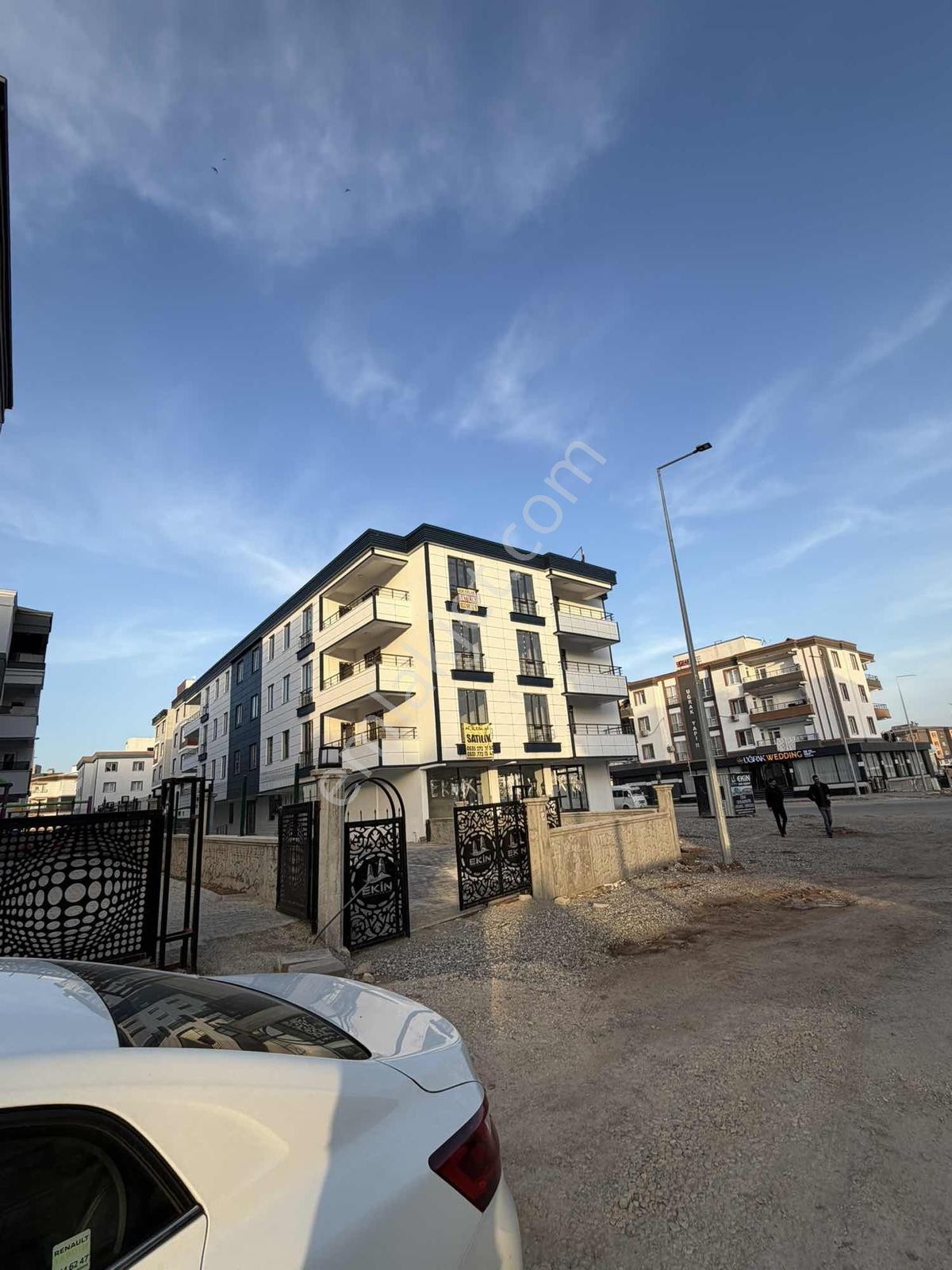 Bayındırlıkta Çevre Yoluna Yakın Lüks 3+1 Kiralık Daire - Görsel 19