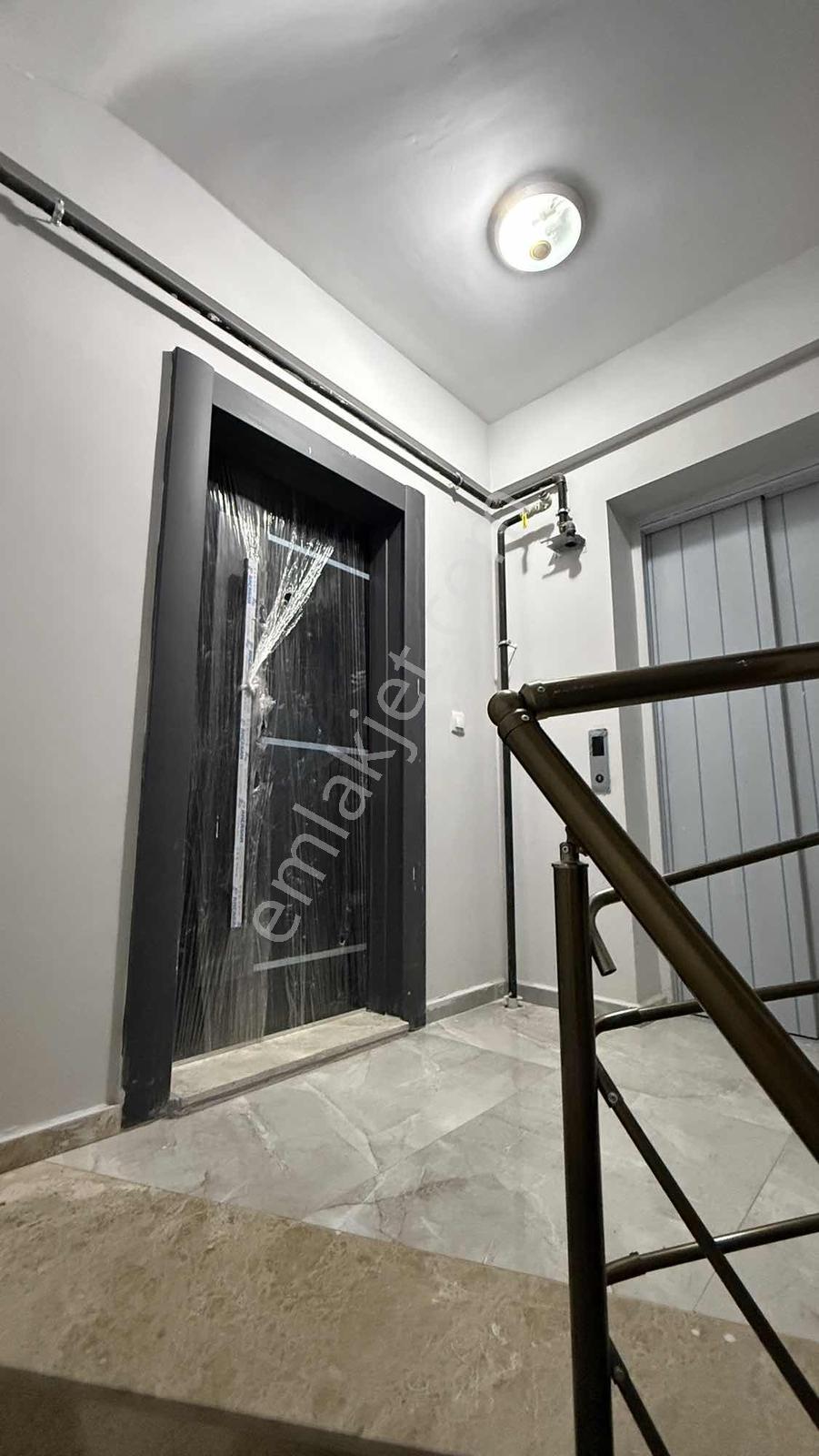 Çiğli Ataşehir'de Dubleks Sıfır Çift Teraslı Lüks Satılık Daire - Görsel 12